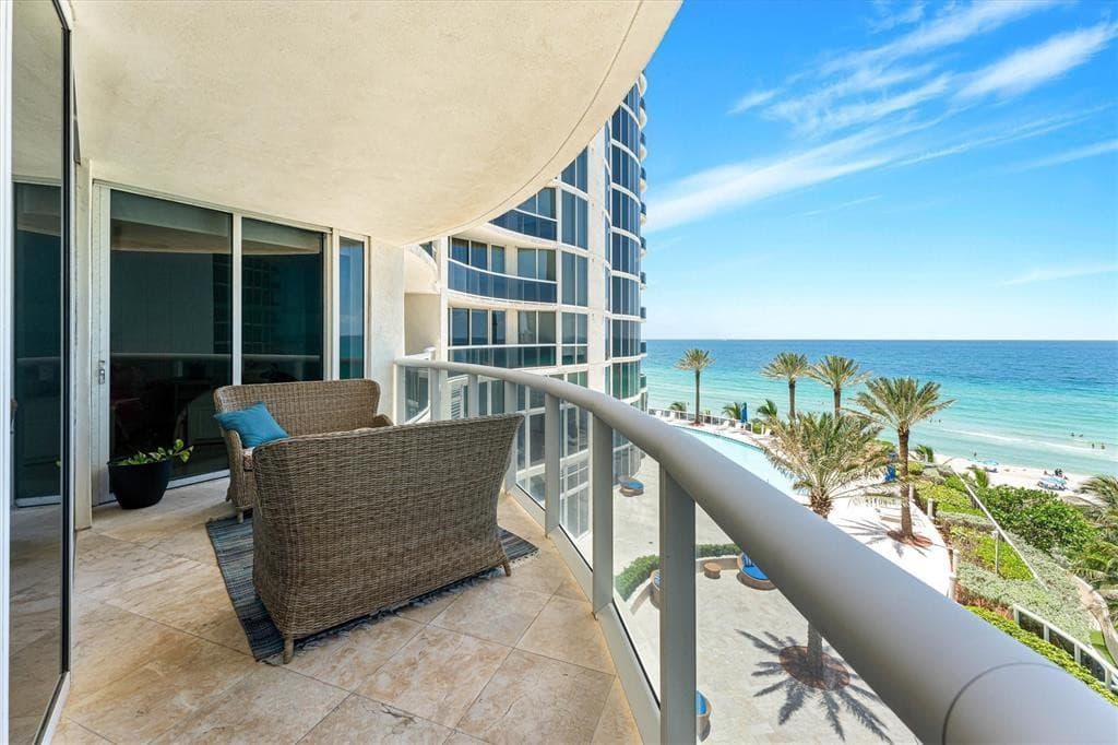 17201 Collins Avenue 805, Sunny Isles Beach, FL 33160 — photo 13 of 37