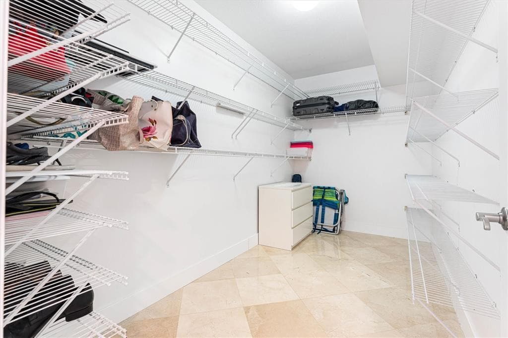 17201 Collins Avenue 805, Sunny Isles Beach, FL 33160 — photo 22 of 37
