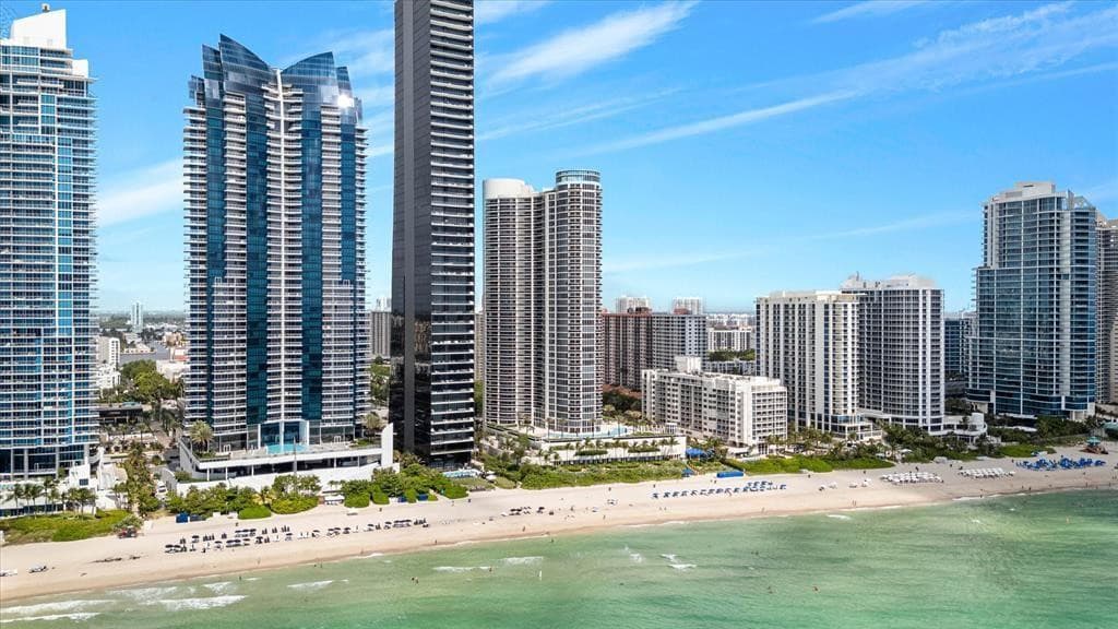 17201 Collins Avenue 805, Sunny Isles Beach, FL 33160 — photo 34 of 37