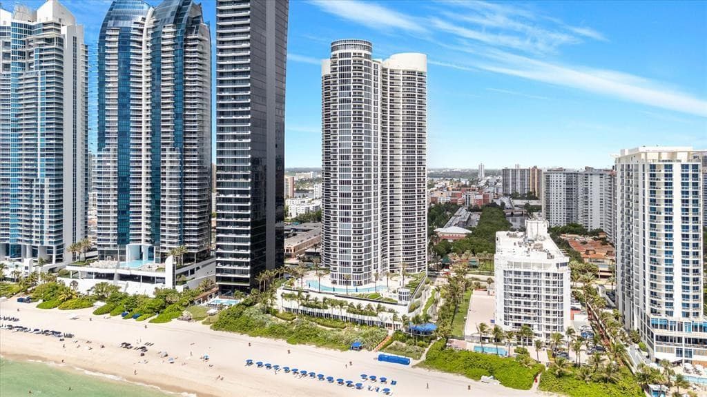 17201 Collins Avenue 805, Sunny Isles Beach, FL 33160 — photo 35 of 37