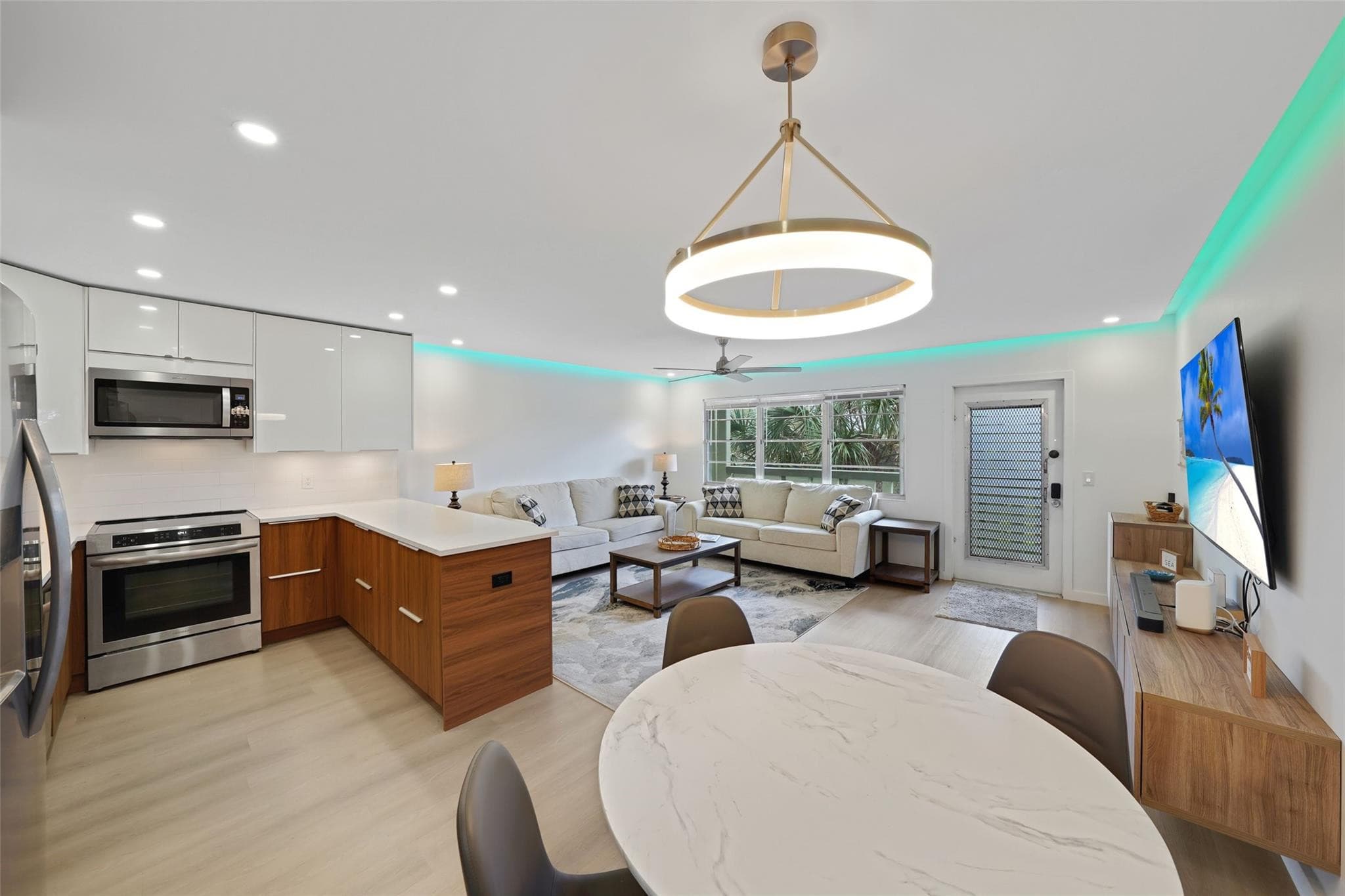 3034 Berkshire B 3034, Deerfield Beach, FL 33442 — photo 1 of 56