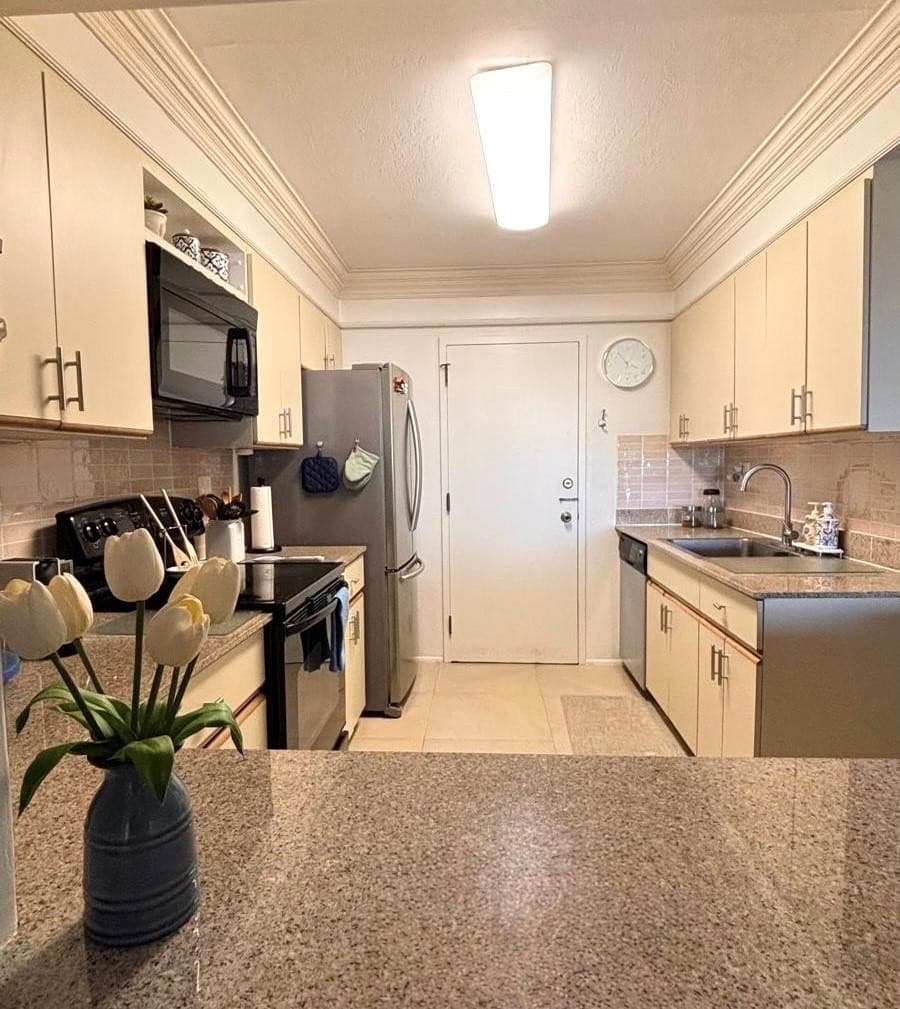 800 NE 195th Street 605, Miami, FL 33179 — photo 20 of 44