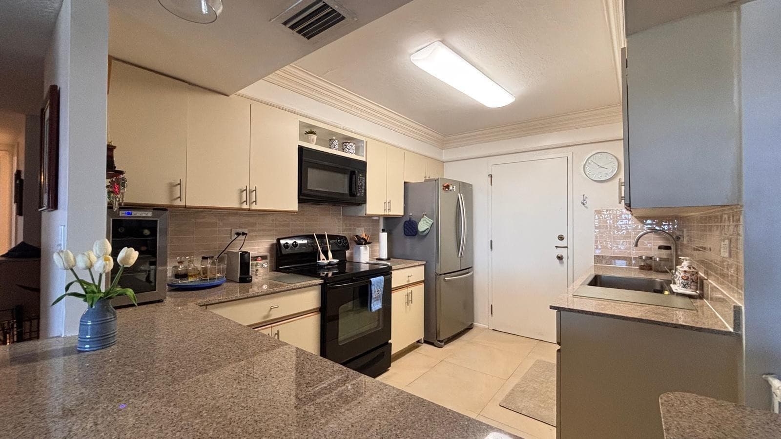 800 NE 195th Street 605, Miami, FL 33179 — photo 23 of 44