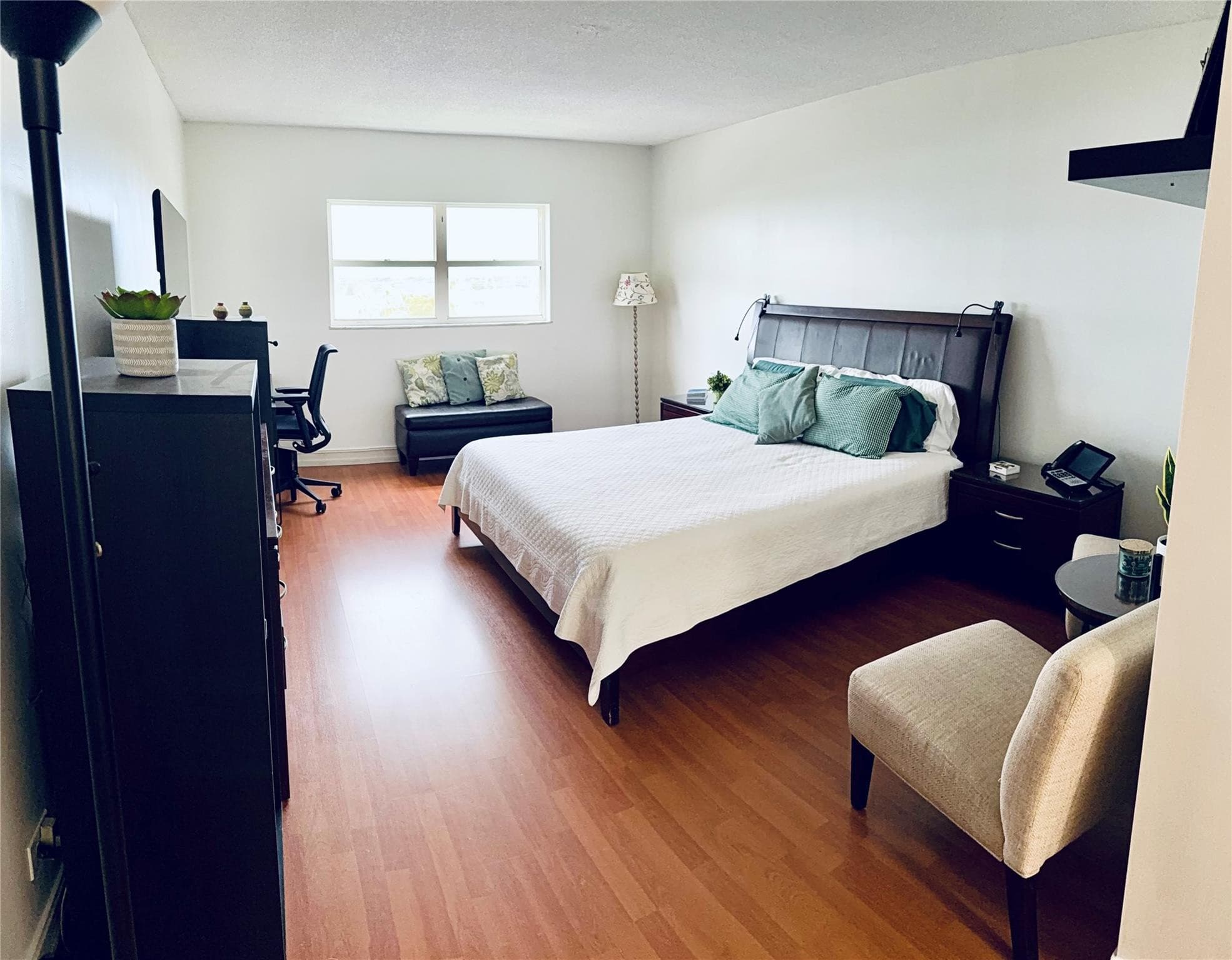 800 NE 195th Street 605, Miami, FL 33179 — photo 27 of 44