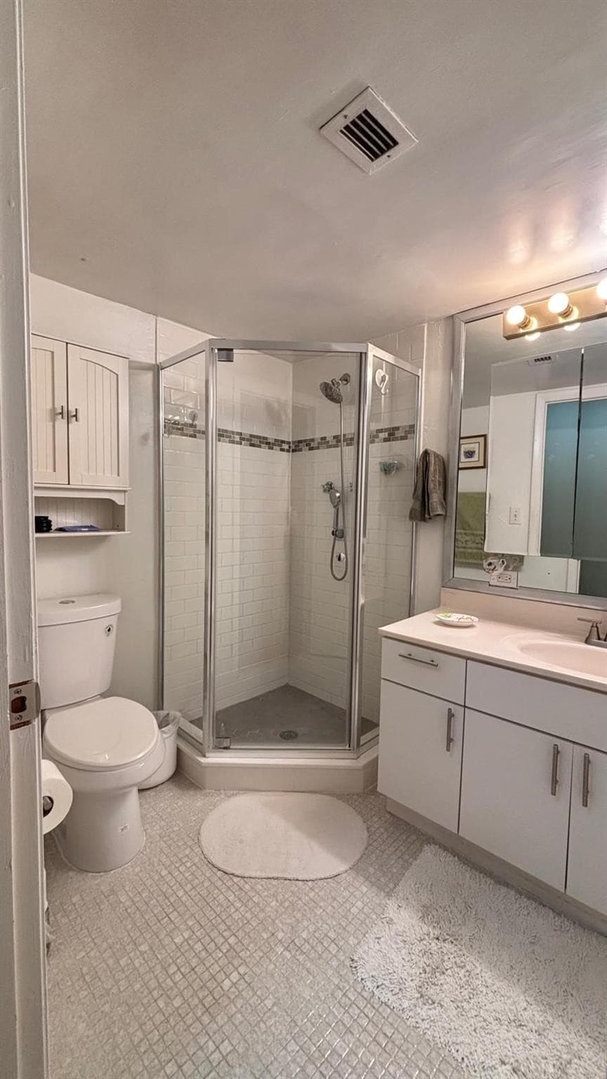 800 NE 195th Street 605, Miami, FL 33179 — photo 32 of 44