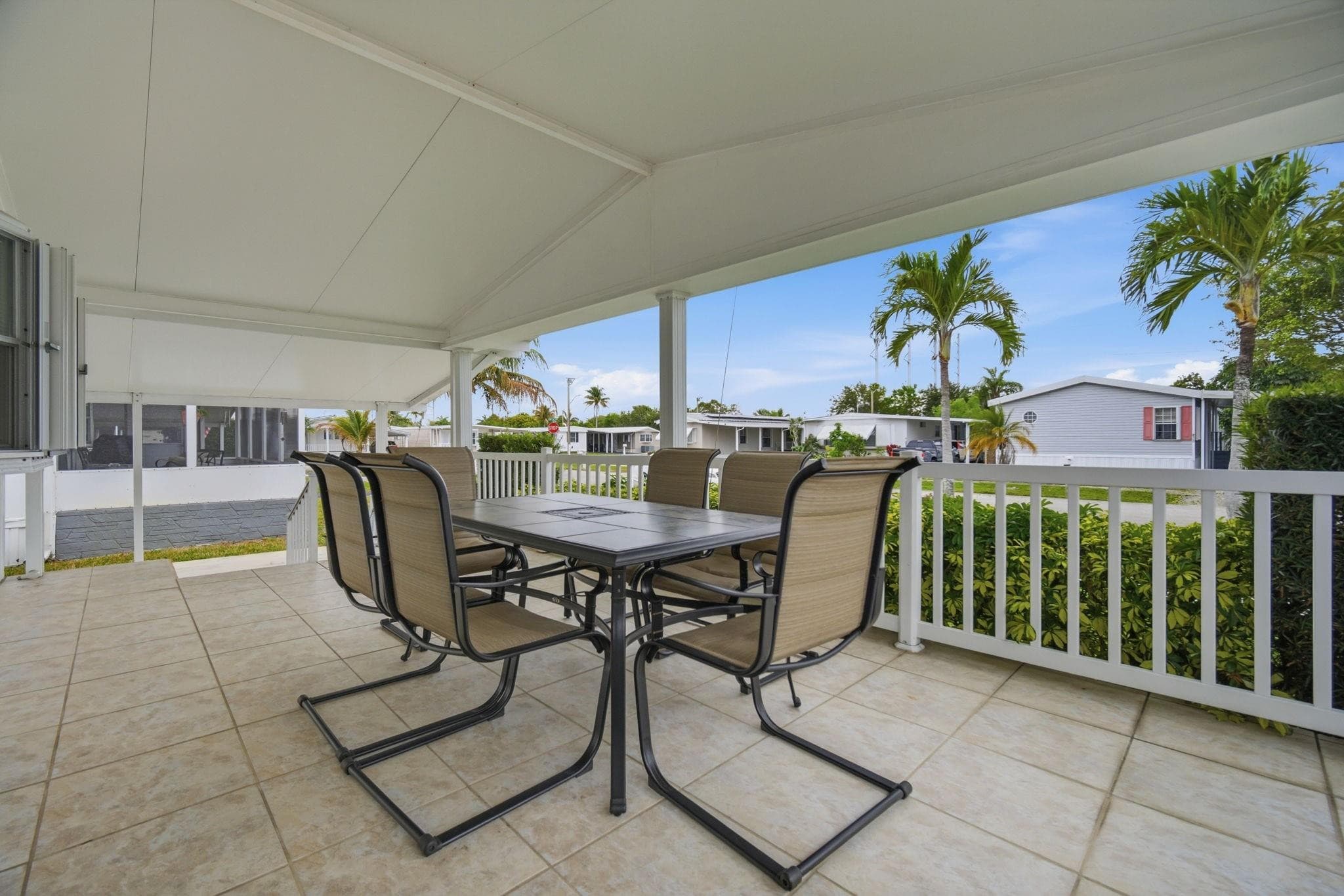 2421 SW 53rd Street, Fort Lauderdale, FL 33312 — photo 9 of 41