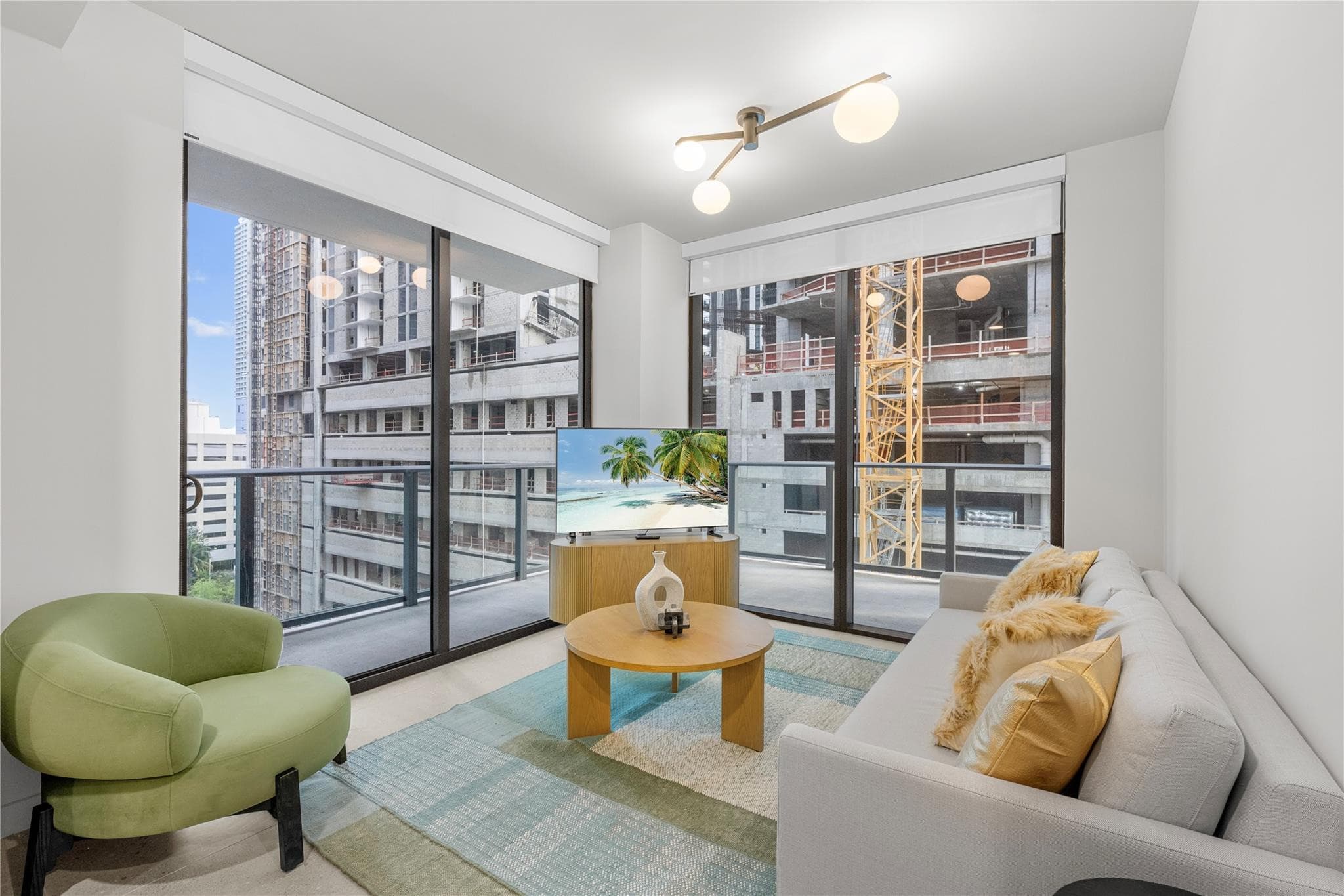 11 NE 6th Street 907, Miami, FL 33132 — photo 4 of 48