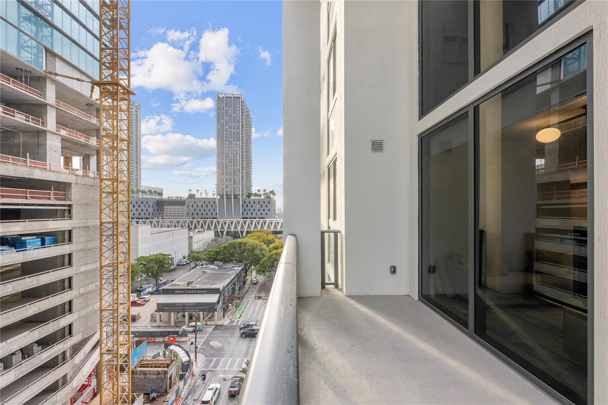 11 NE 6th Street 907, Miami, FL 33132 — photo 17 of 48