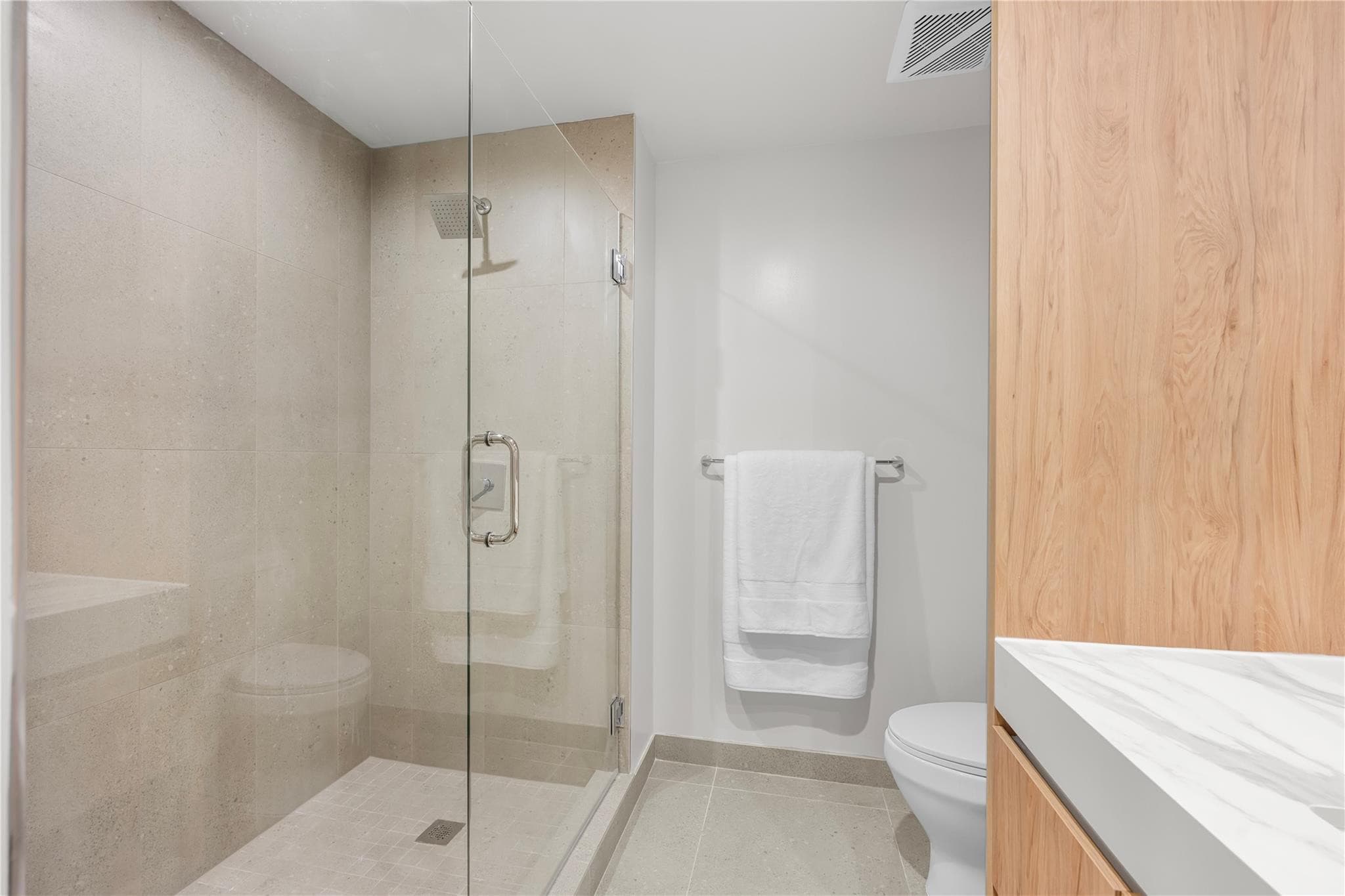 11 NE 6th Street 907, Miami, FL 33132 — photo 23 of 48