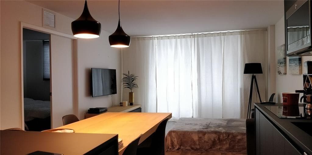 345 Ocean Drive 512, Miami Beach, FL 33139 — photo 5 of 16