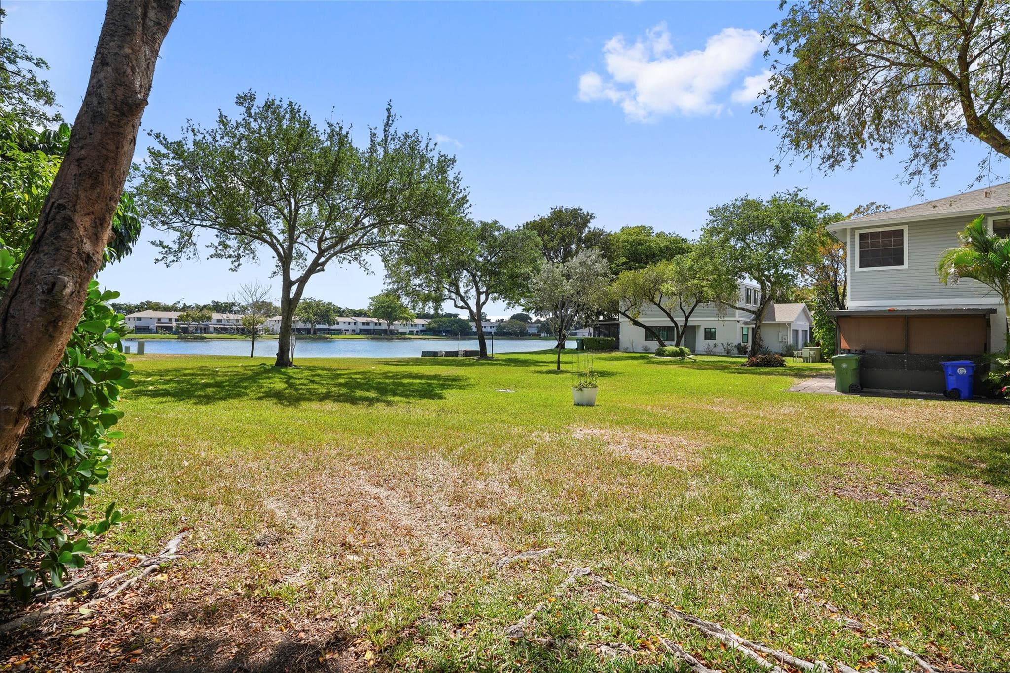 510 NW 103rd Terrace 510, Pembroke Pines, FL 33026 — photo 32 of 32