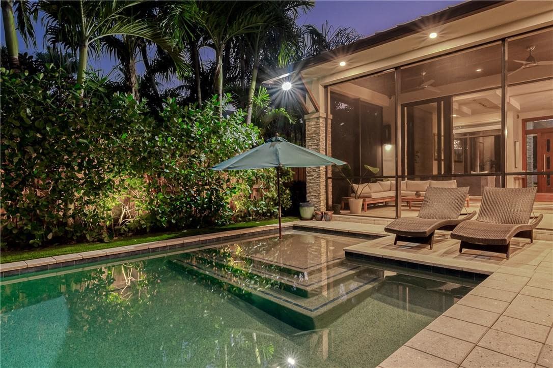 404 NE 13th Avenue, Fort Lauderdale, FL 33301 — photo 4 of 33