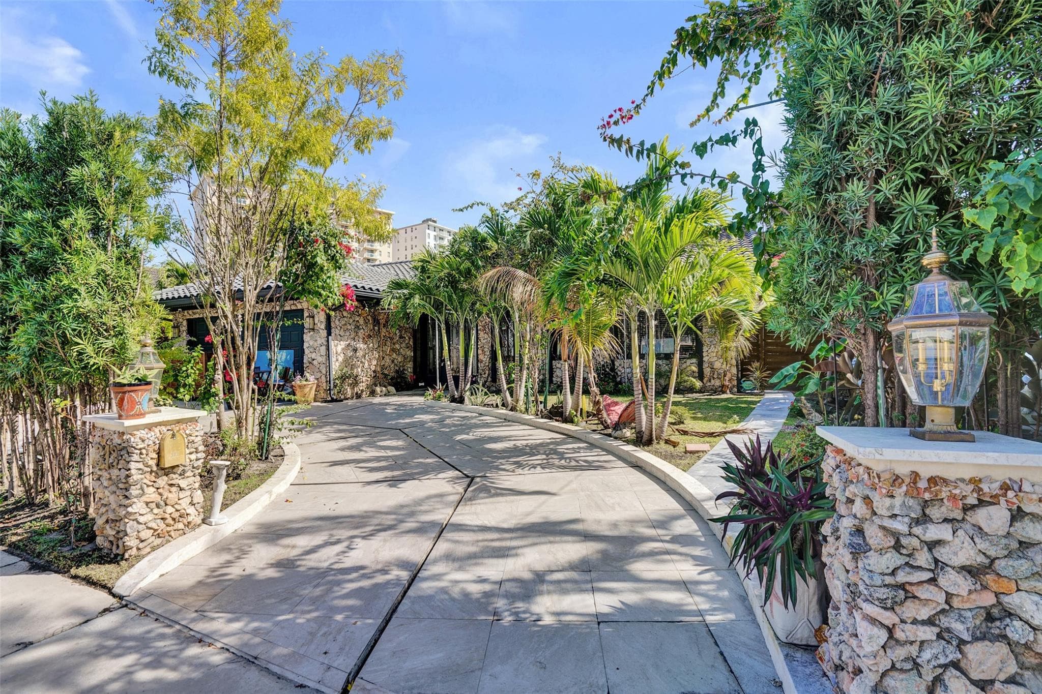 313 Layne Boulevard, Hallandale Beach, FL 33009 — photo 2 of 48