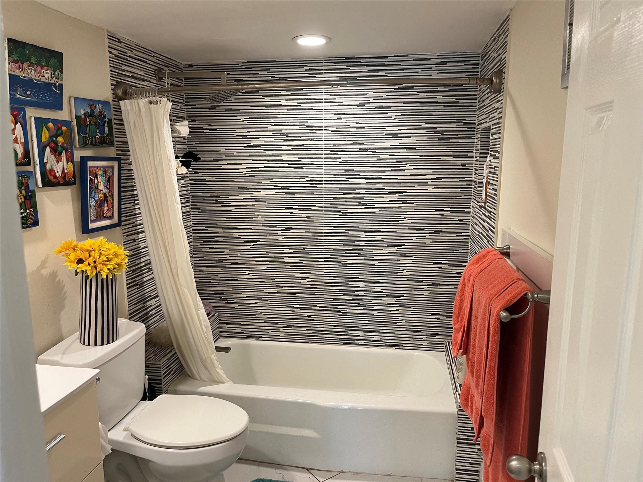 639 W Oakland Park Boulevard 104-D, Oakland Park, FL 33311 — photo 11 of 34