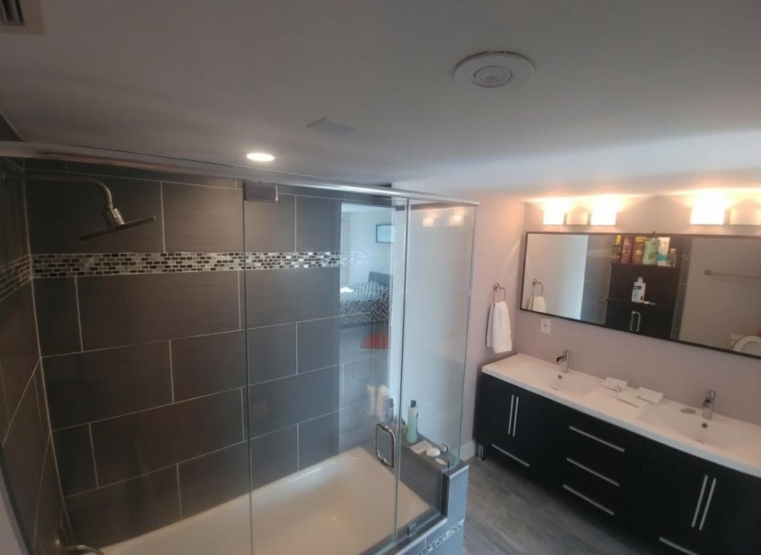 2655 Collins Avenue 602, Miami Beach, FL 33140 — photo 11 of 13
