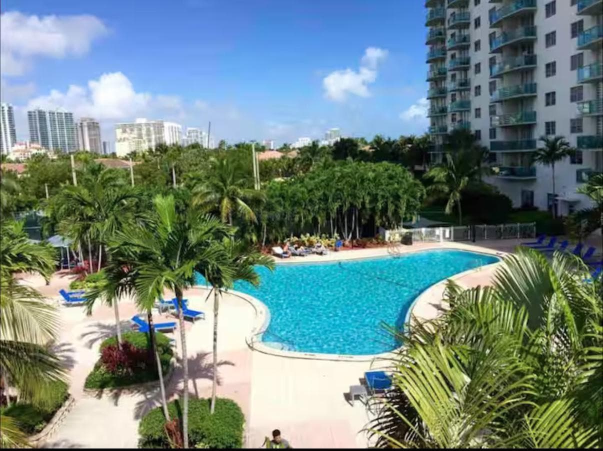 19370 Collins Avenue 301, Sunny Isles Beach, FL 33160 — photo 25 of 30