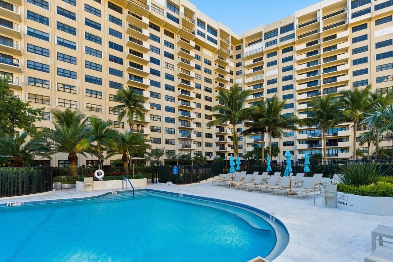 4900 N Ocean Boulevard 303, Lauderdale-By-The-Sea, FL 33308 — photo 27 of 49