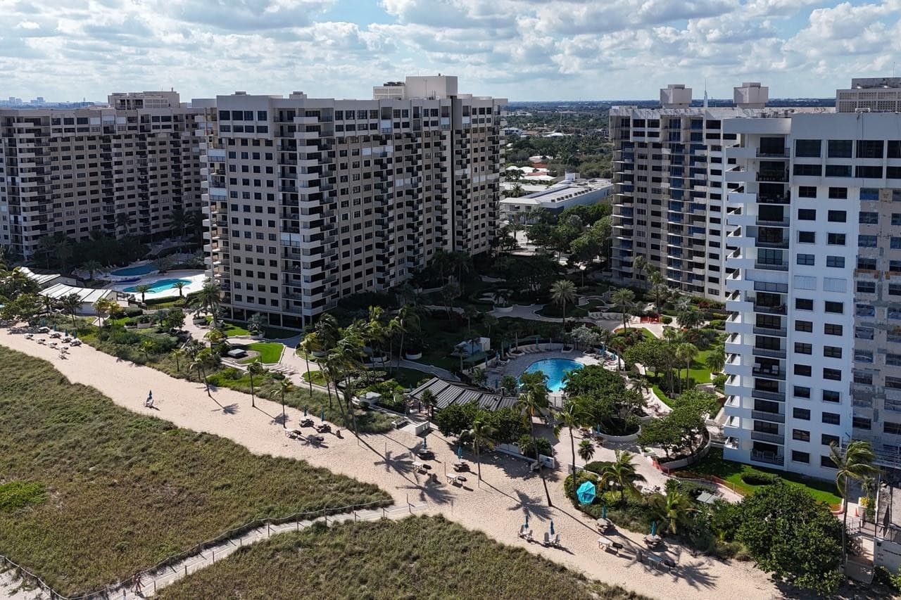 4900 N Ocean Boulevard 303, Lauderdale-By-The-Sea, FL 33308 — photo 38 of 49
