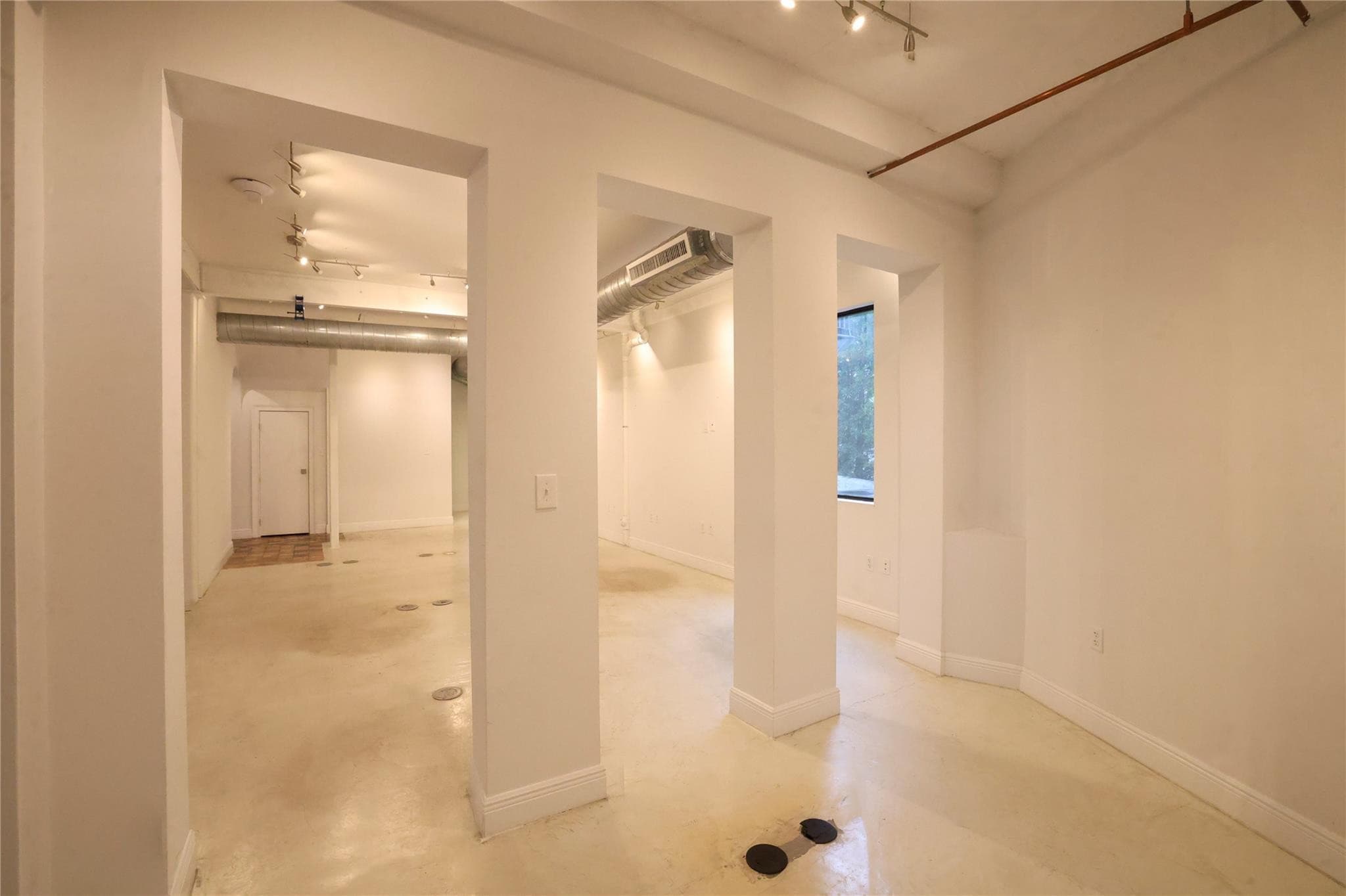 445 NE 56, Miami, FL 33137 — photo 12 of 38