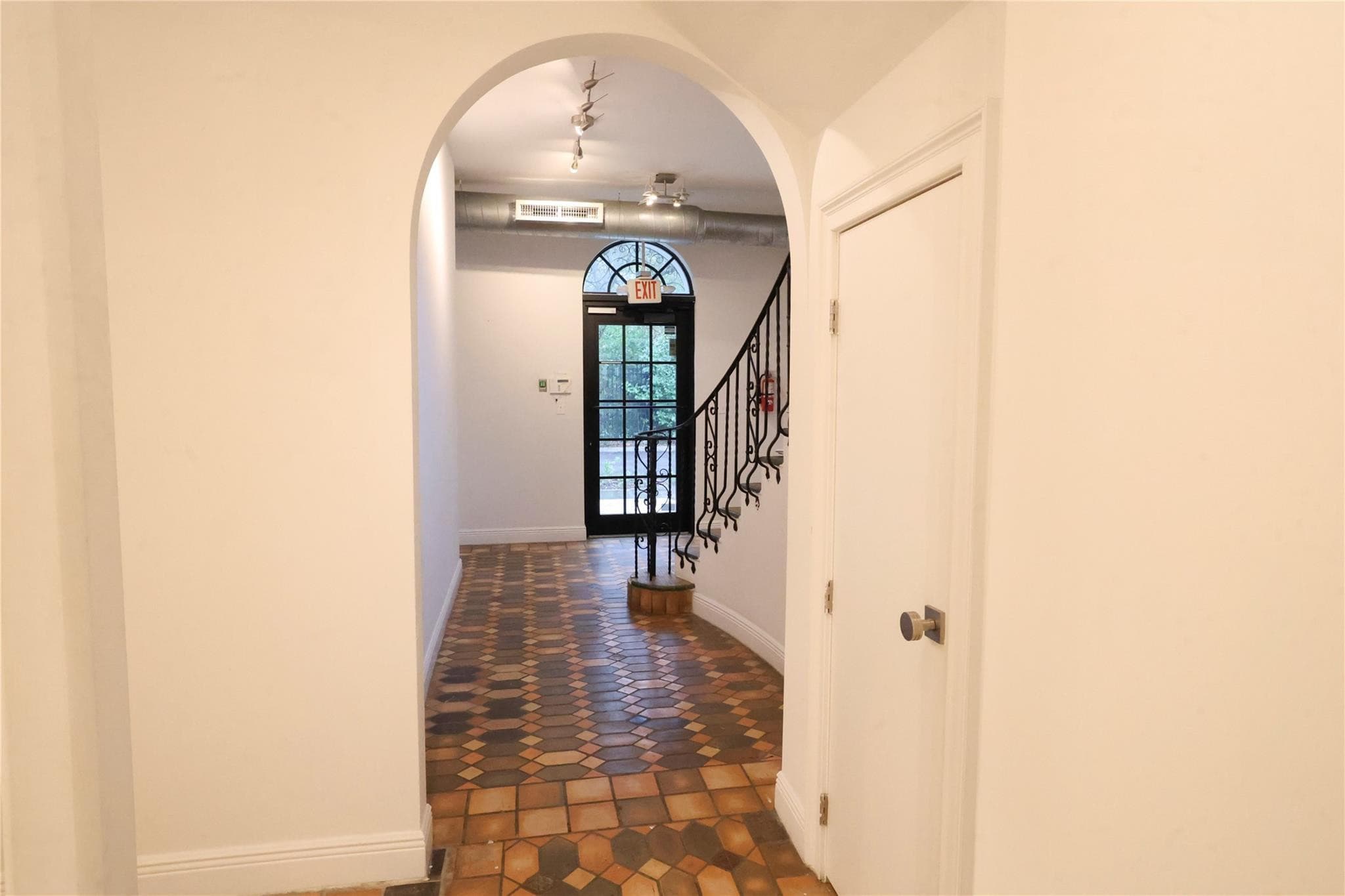 445 NE 56, Miami, FL 33137 — photo 20 of 38