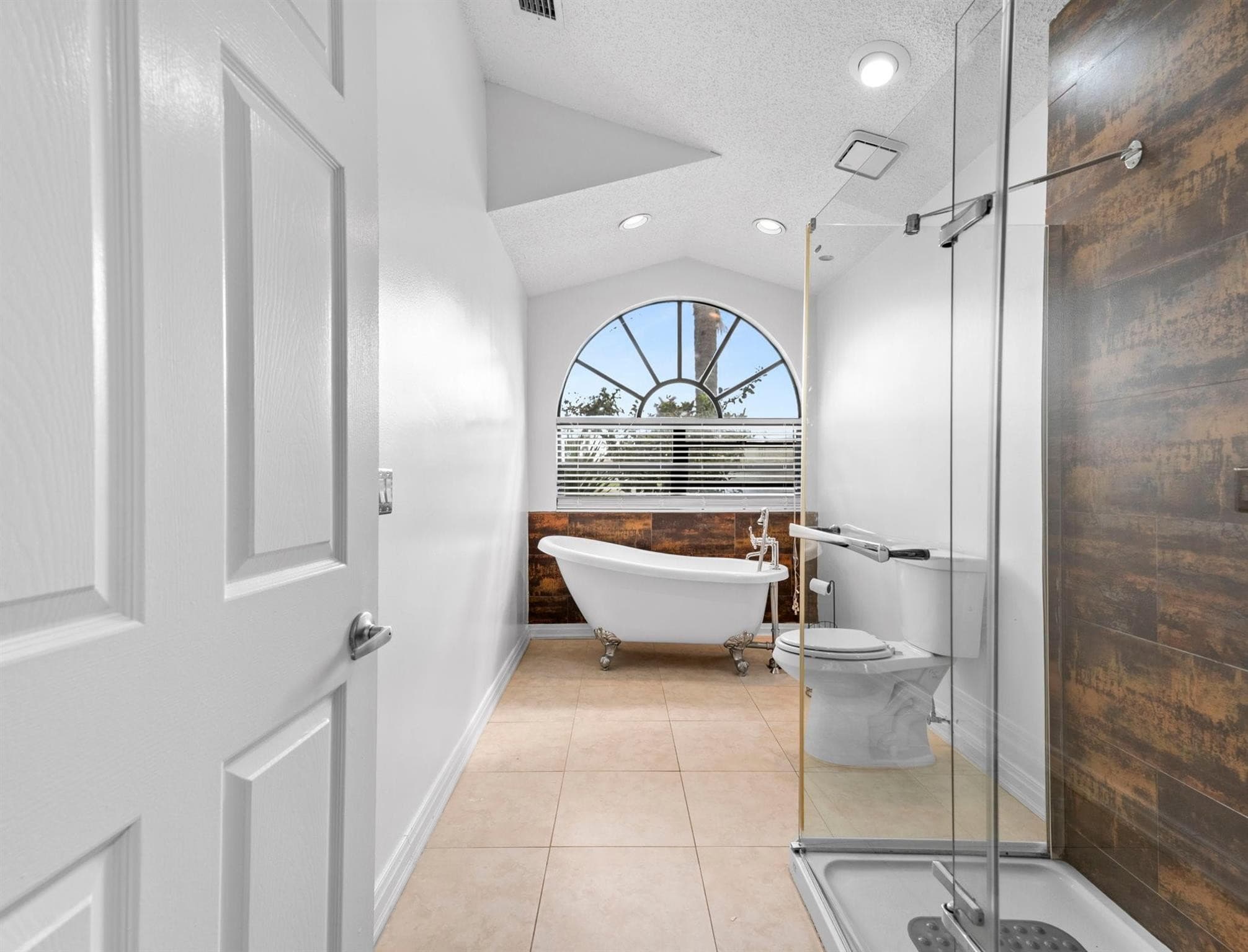 Single Family Residence in Boynton Beach — photo 16 of 31