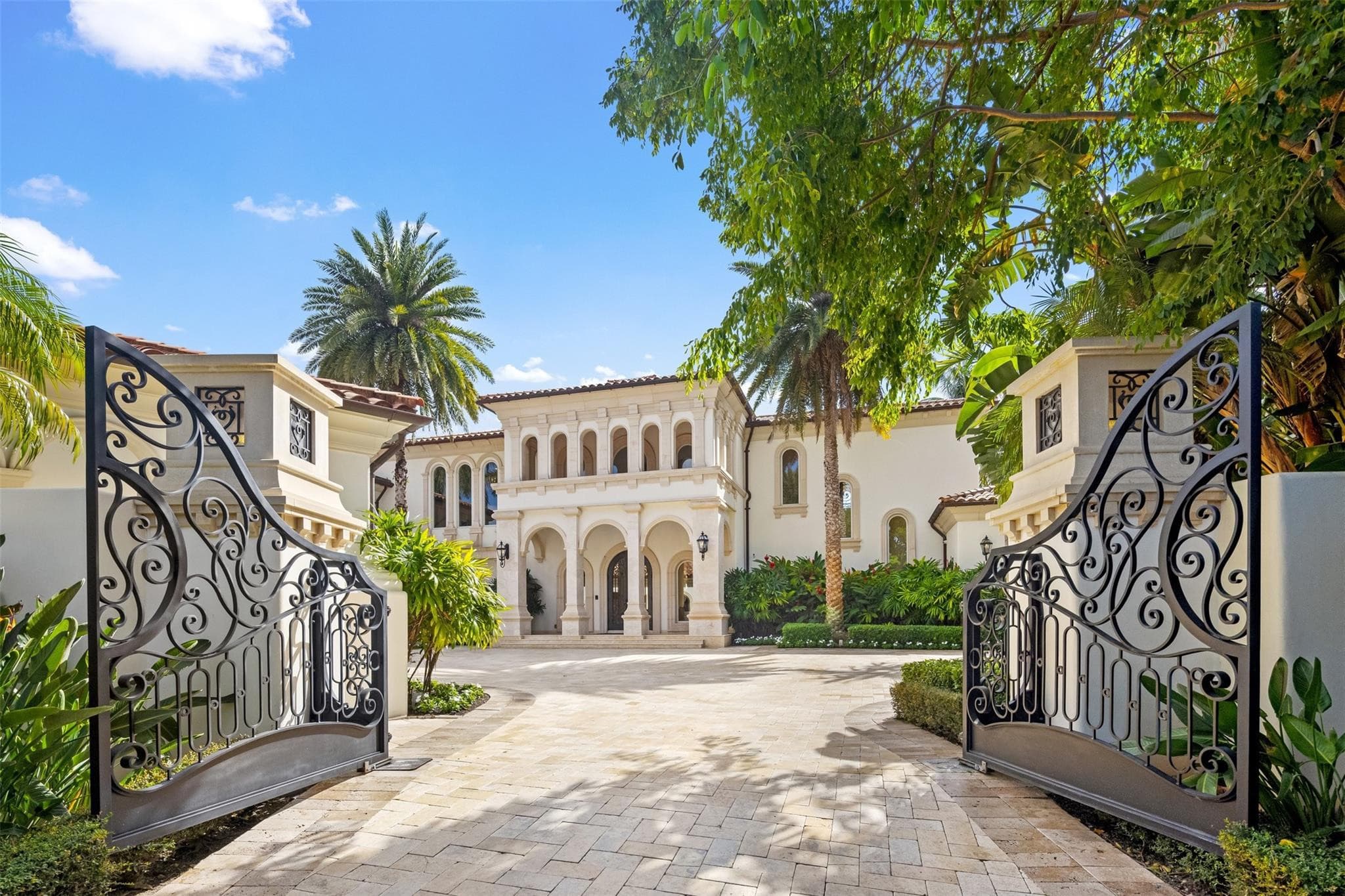 2716 Aqua Vista Boulevard, Fort Lauderdale, FL 33301 — photo 9 of 100