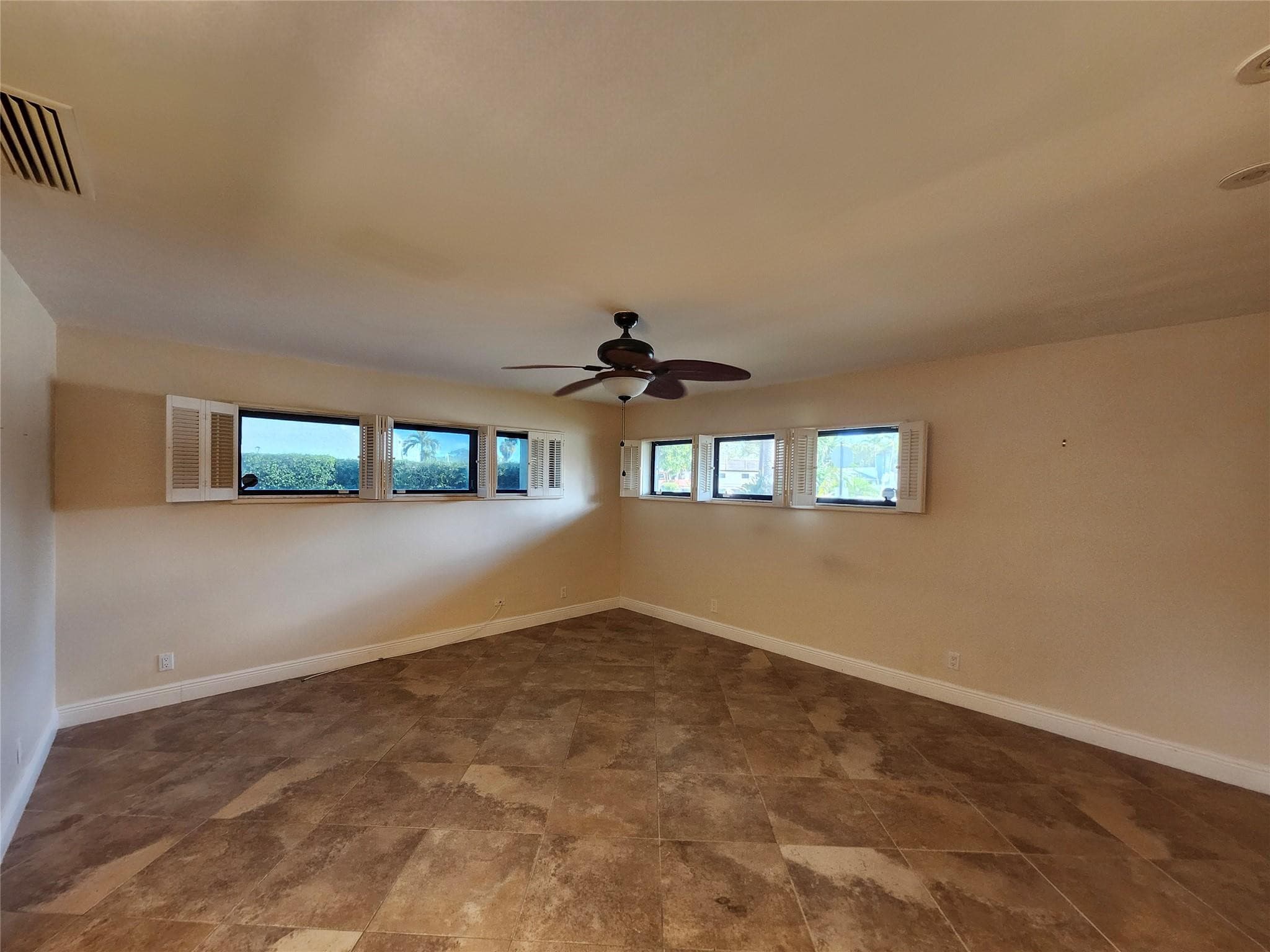 201 Dunwoody Lane 17-87, Hollywood, FL 33021 — photo 17 of 32
