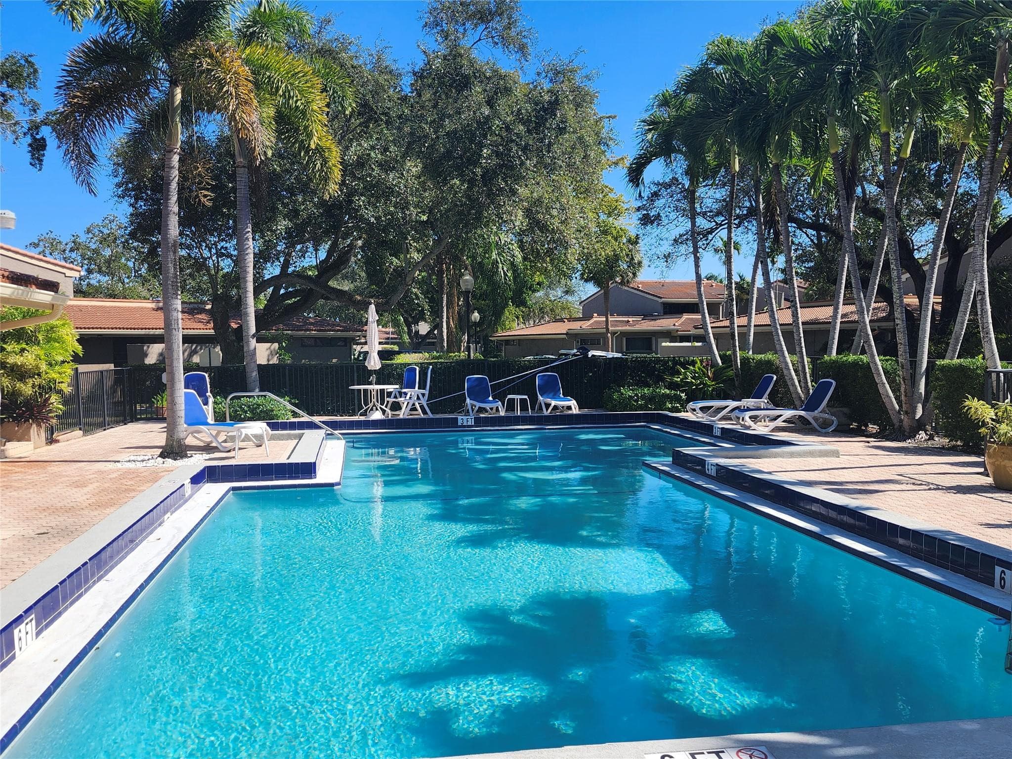 201 Dunwoody Lane 17-87, Hollywood, FL 33021 — photo 28 of 32
