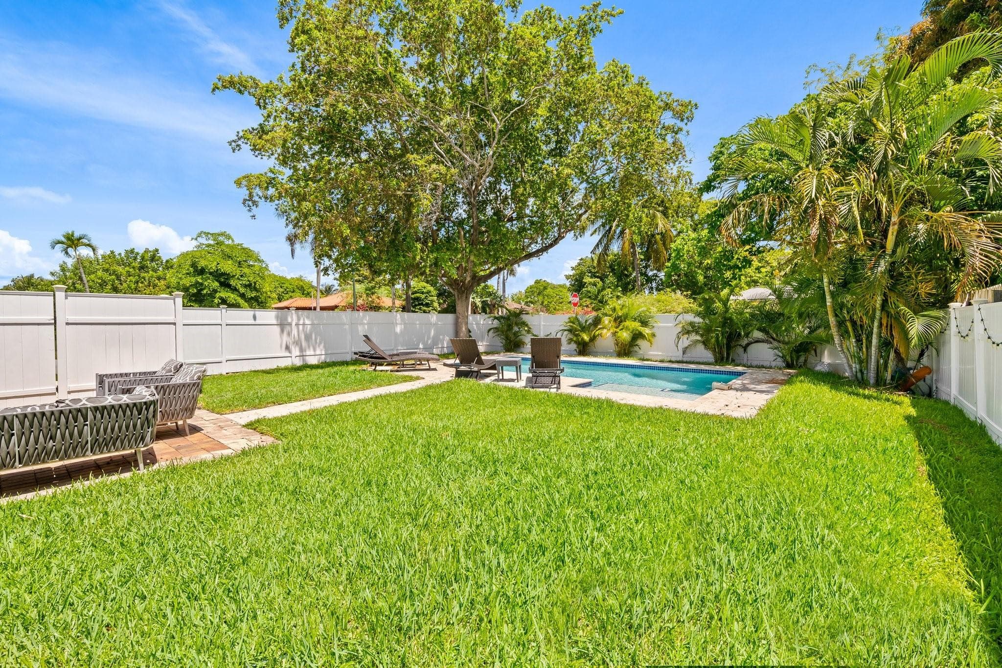 415 SE 3rd Avenue, Delray Beach, FL 33483 — photo 22 of 25