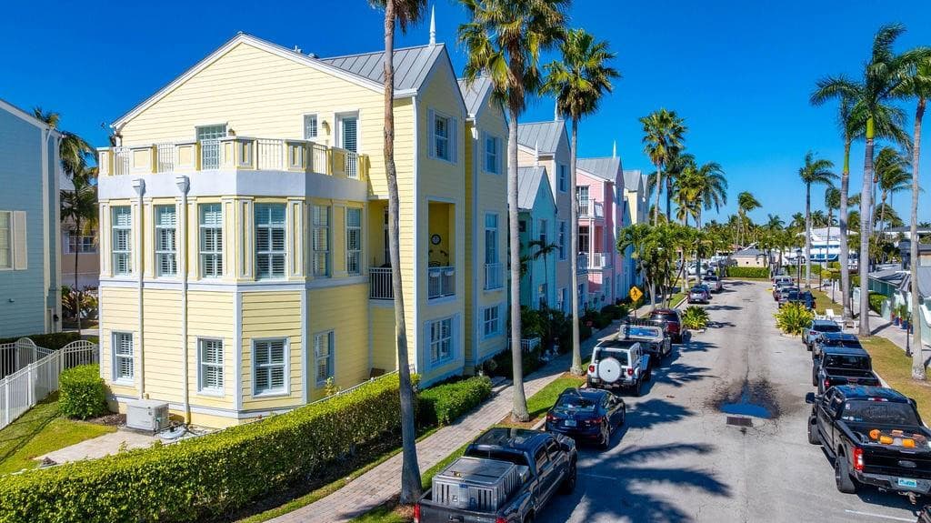 2825 Marina Circle 2825, Lighthouse Point, FL 33064 — photo 1 of 48