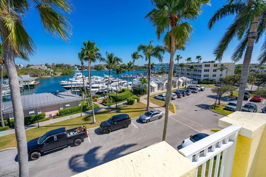 2825 Marina Circle 2825, Lighthouse Point, FL 33064 — photo 38 of 48