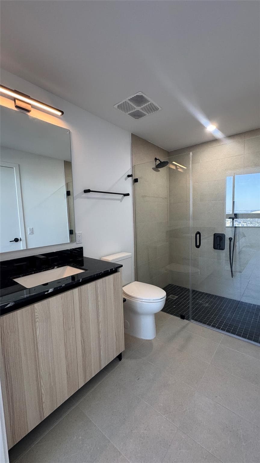 225 N Miami Avenue 3604, Miami, FL 33128 — photo 13 of 46