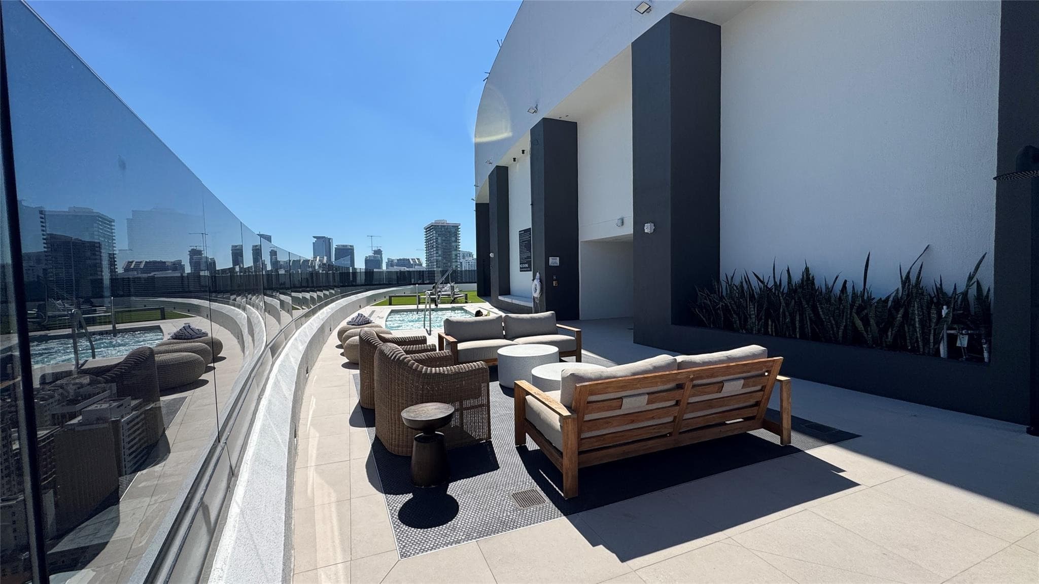 225 N Miami Avenue 3604, Miami, FL 33128 — photo 18 of 46