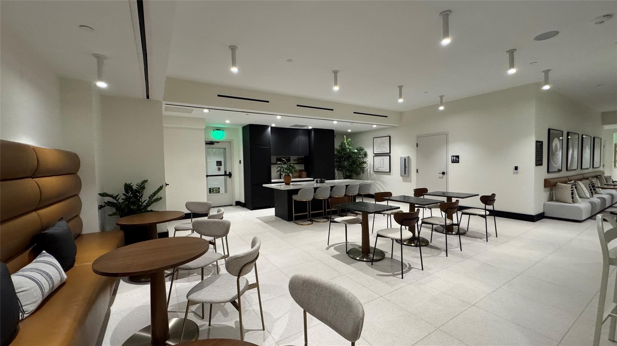 225 N Miami Avenue 3604, Miami, FL 33128 — photo 45 of 46