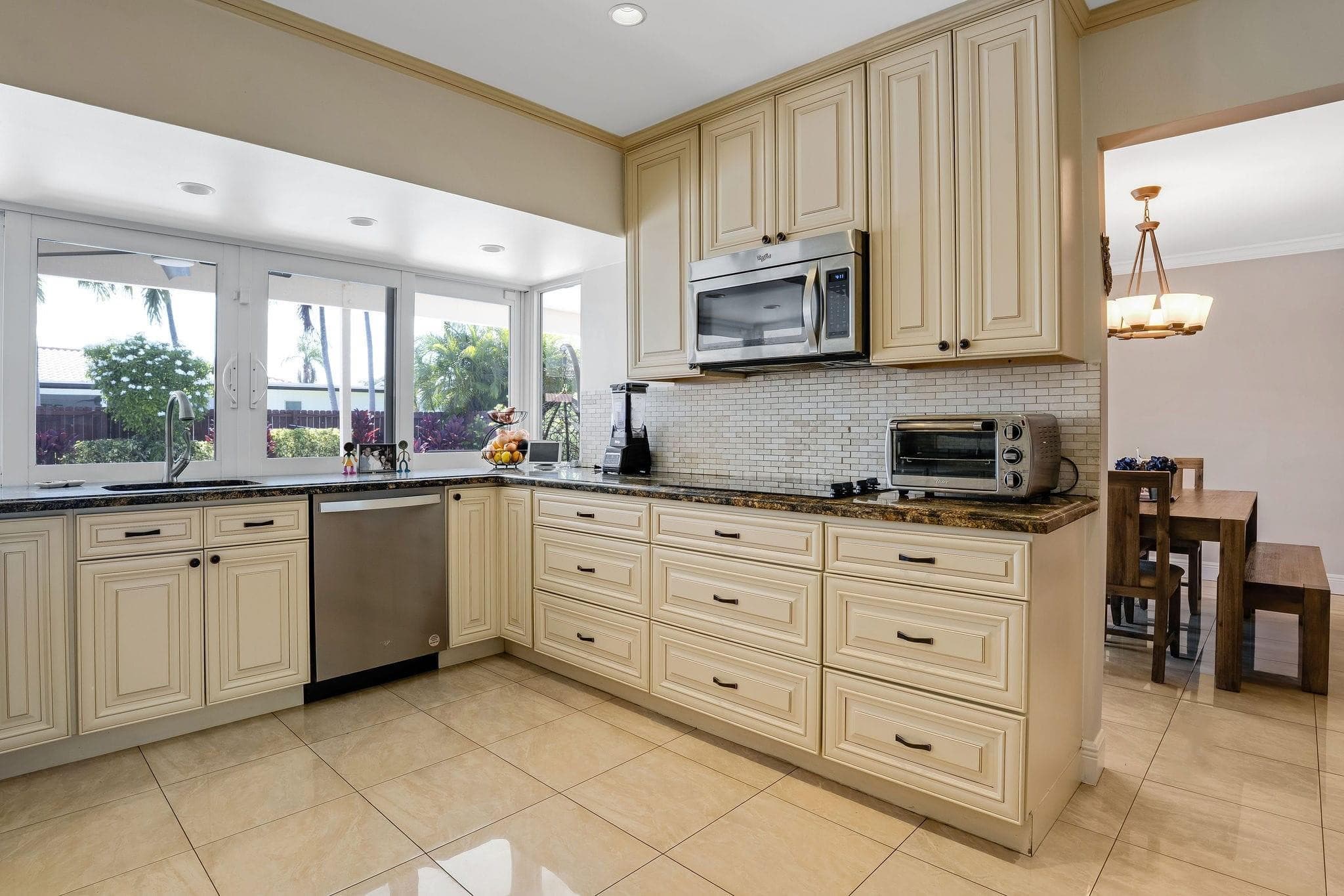 4000 N 36th Avenue, Hollywood, FL 33021 — photo 10 of 31