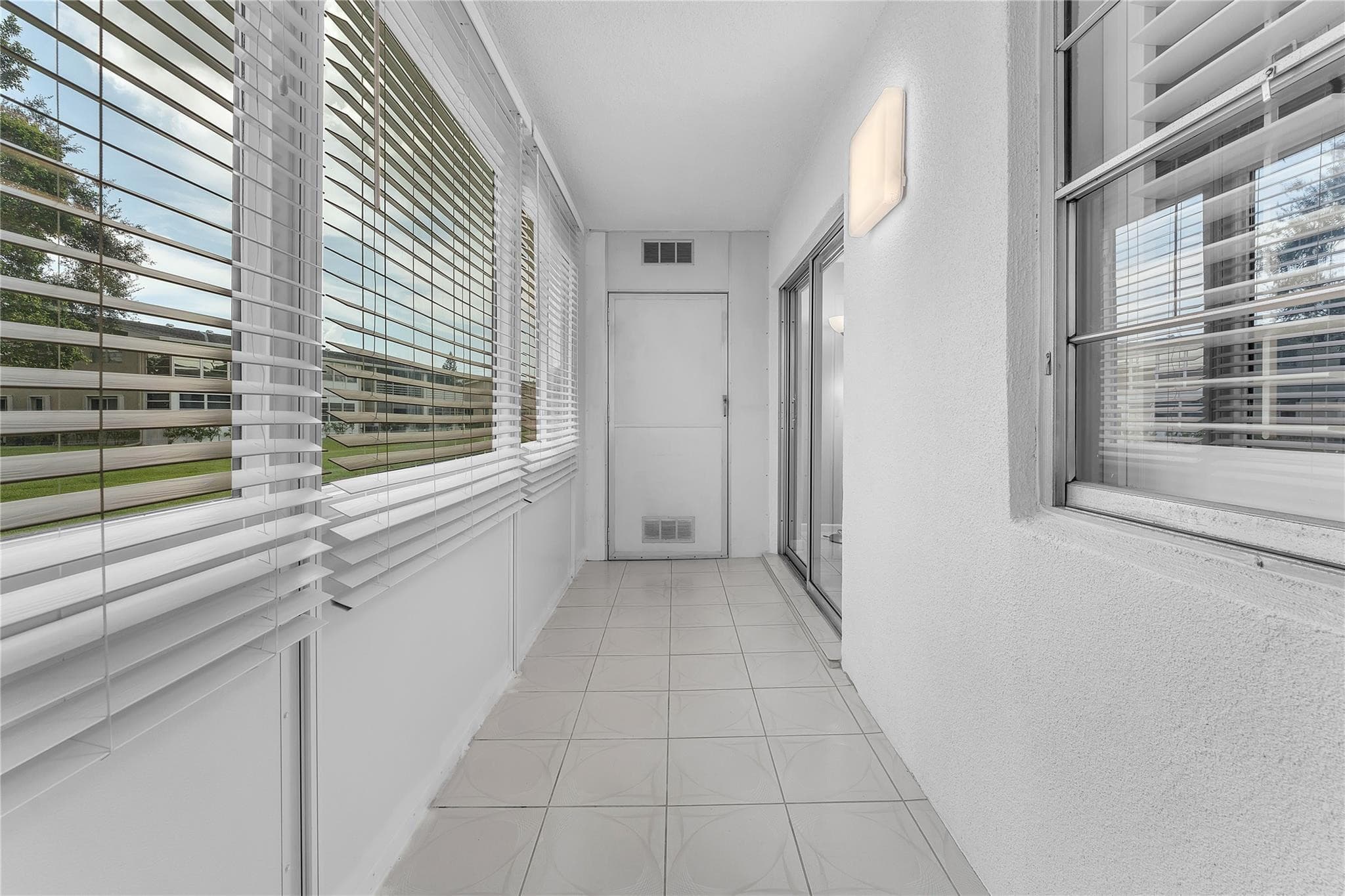 290 Farnham M, Deerfield Beach, FL 33442 — photo 21 of 44