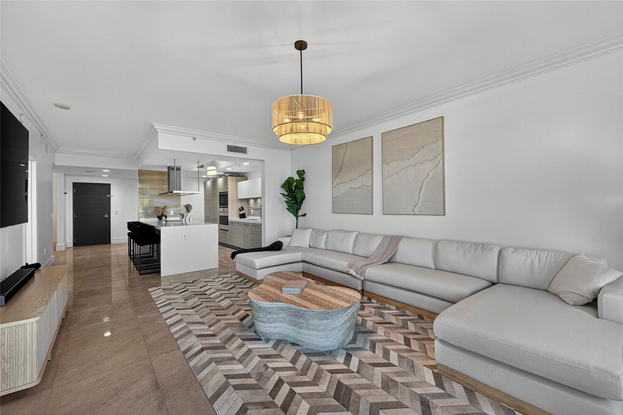 17301 Biscayne Boulevard 506, Aventura, FL 33160 — photo 2 of 54