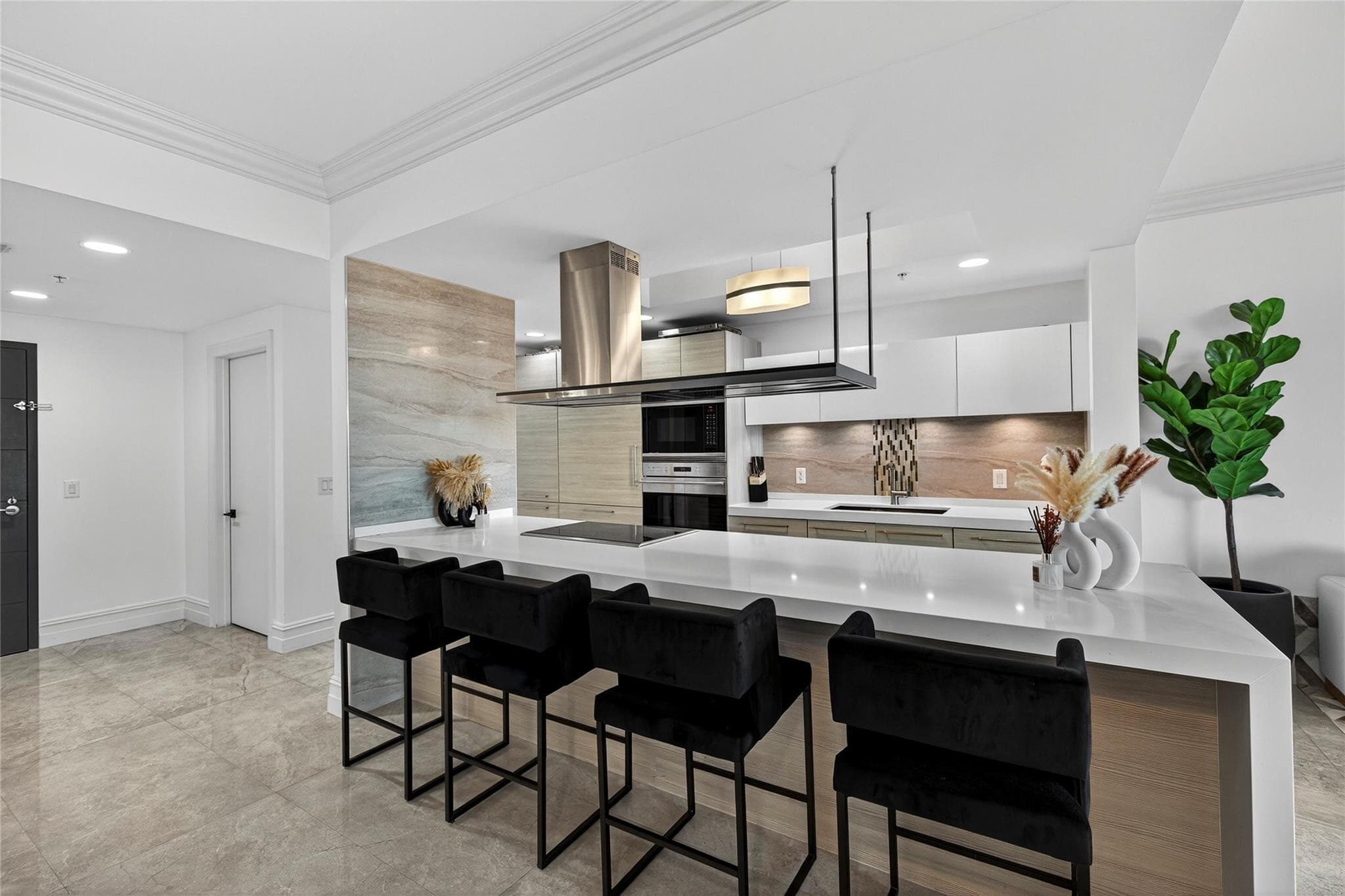 17301 Biscayne Boulevard 506, Aventura, FL 33160 — photo 7 of 54