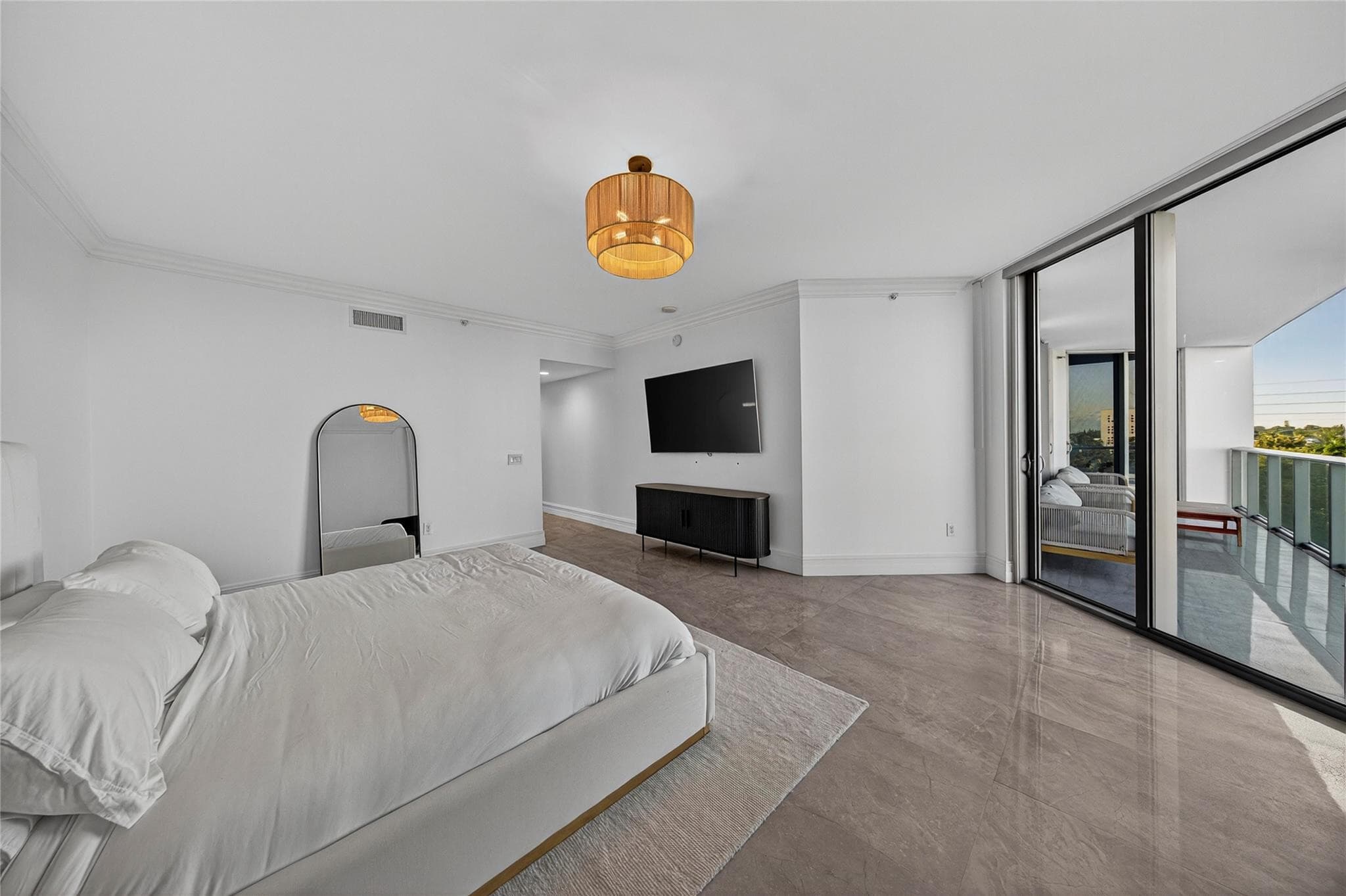 17301 Biscayne Boulevard 506, Aventura, FL 33160 — photo 35 of 54