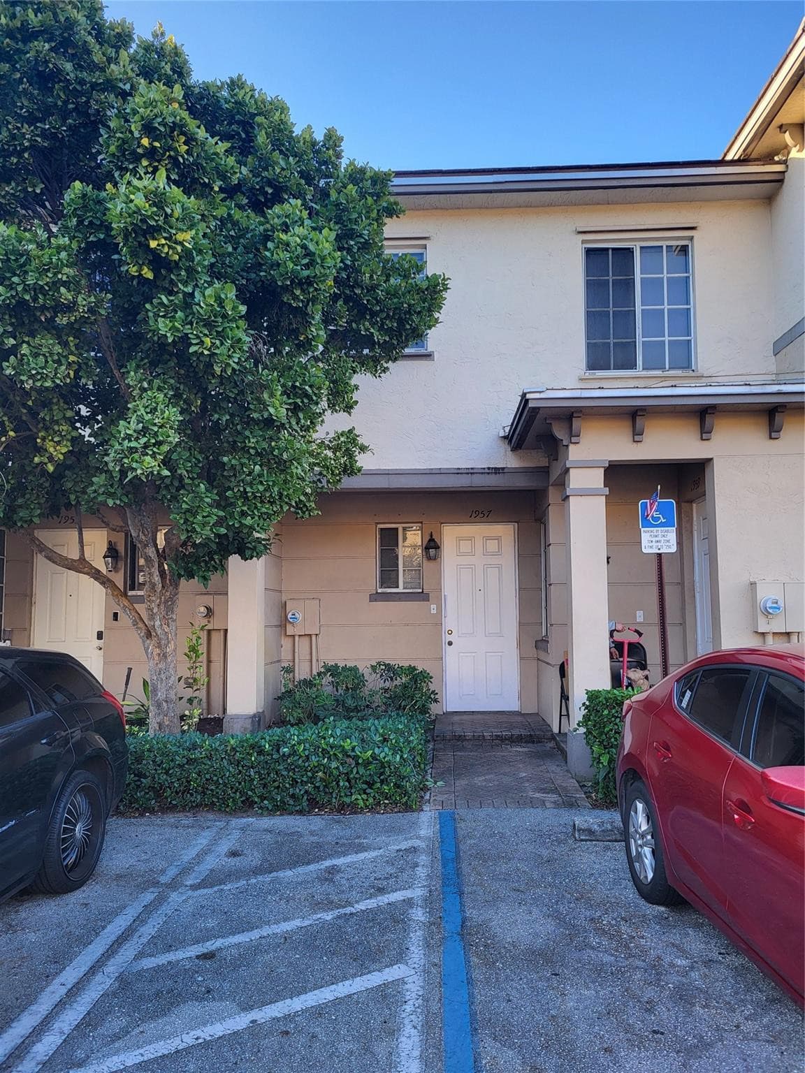 1957 Freeport Lane 1957, Riviera Beach, FL 33404 — photo 1 of 14