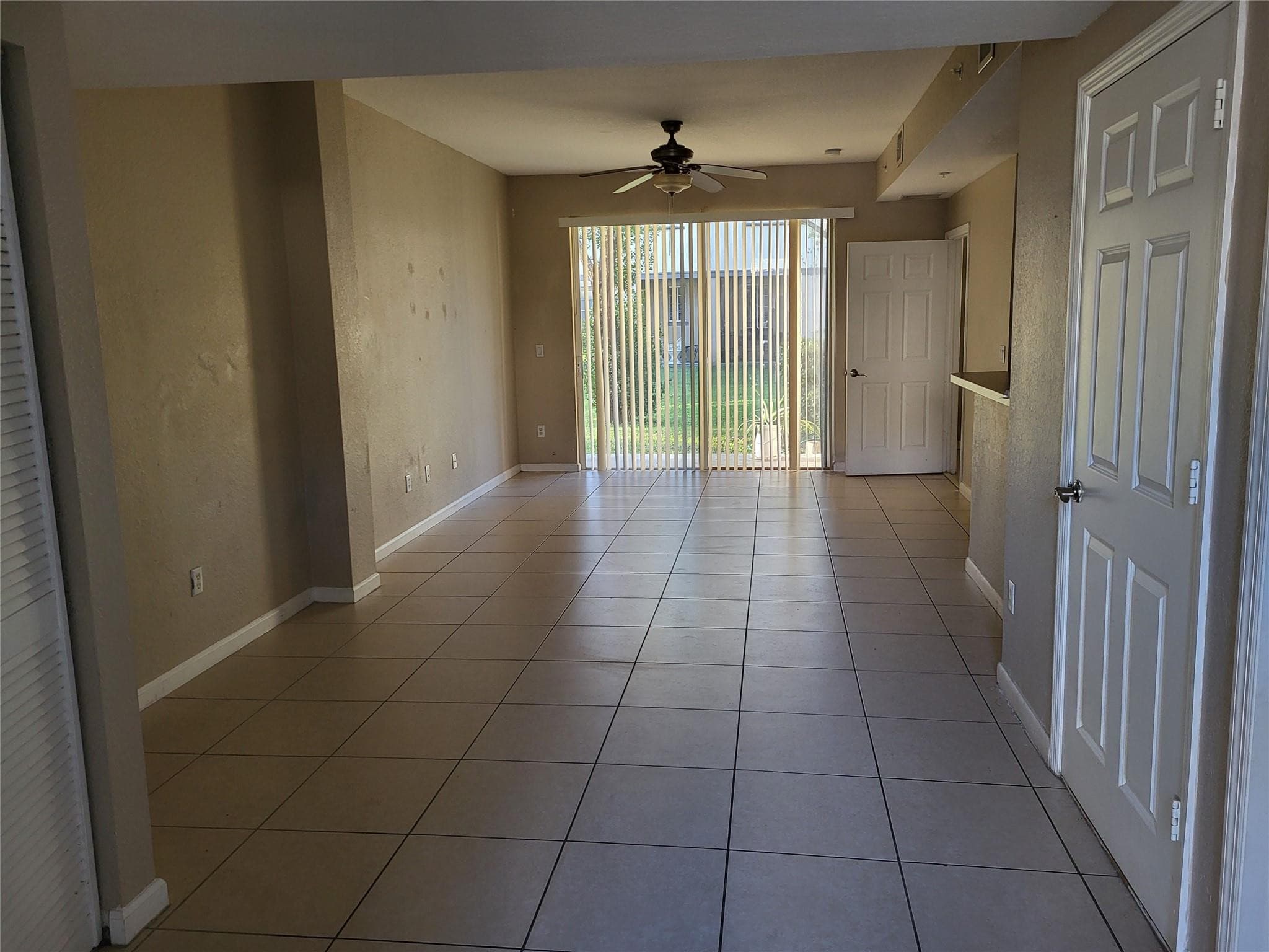 1957 Freeport Lane 1957, Riviera Beach, FL 33404 — photo 2 of 14