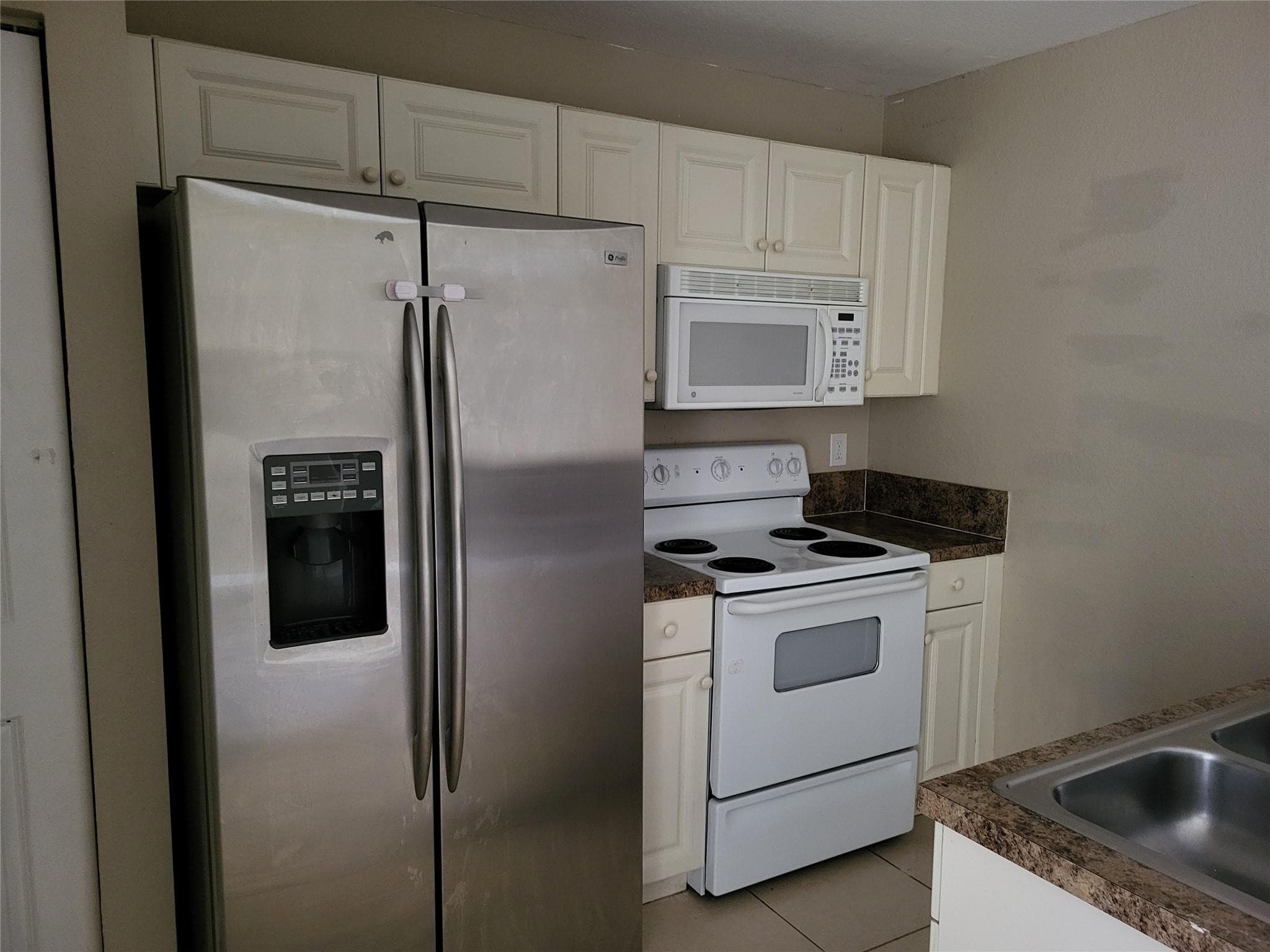 1957 Freeport Lane 1957, Riviera Beach, FL 33404 — photo 5 of 14