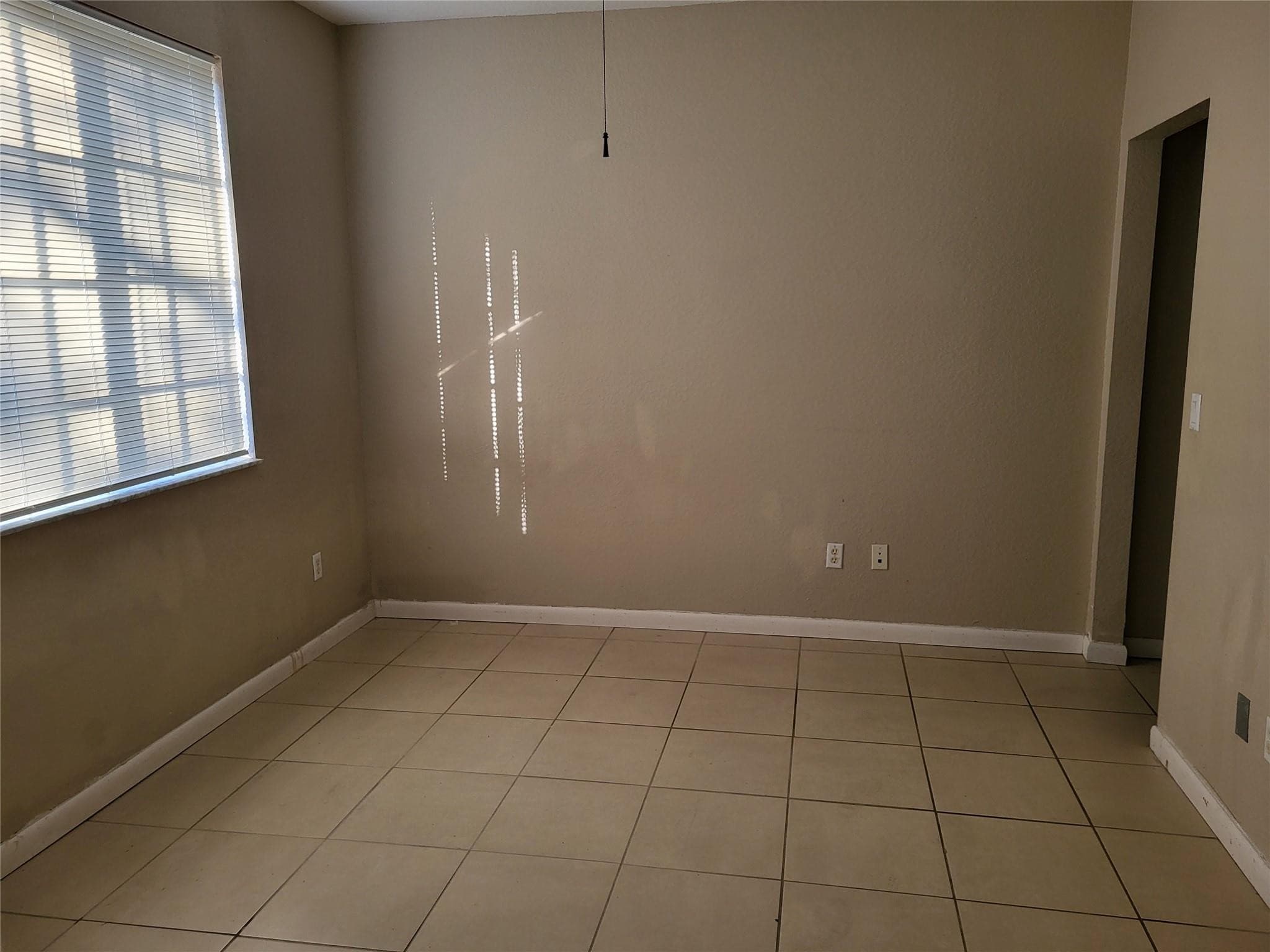 1957 Freeport Lane 1957, Riviera Beach, FL 33404 — photo 7 of 14