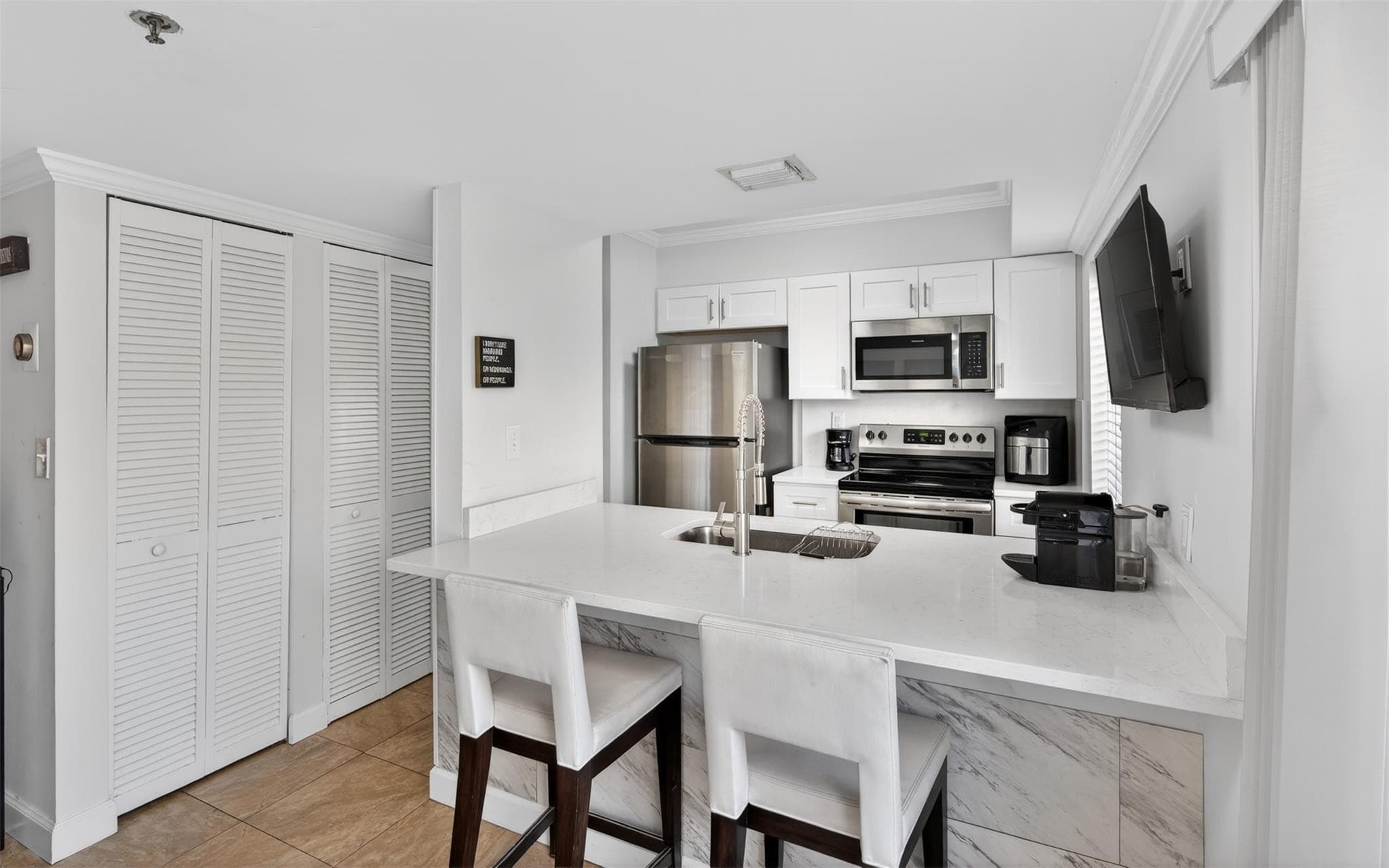 245 Riviera Circle 245, Weston, FL 33326 — photo 14 of 40