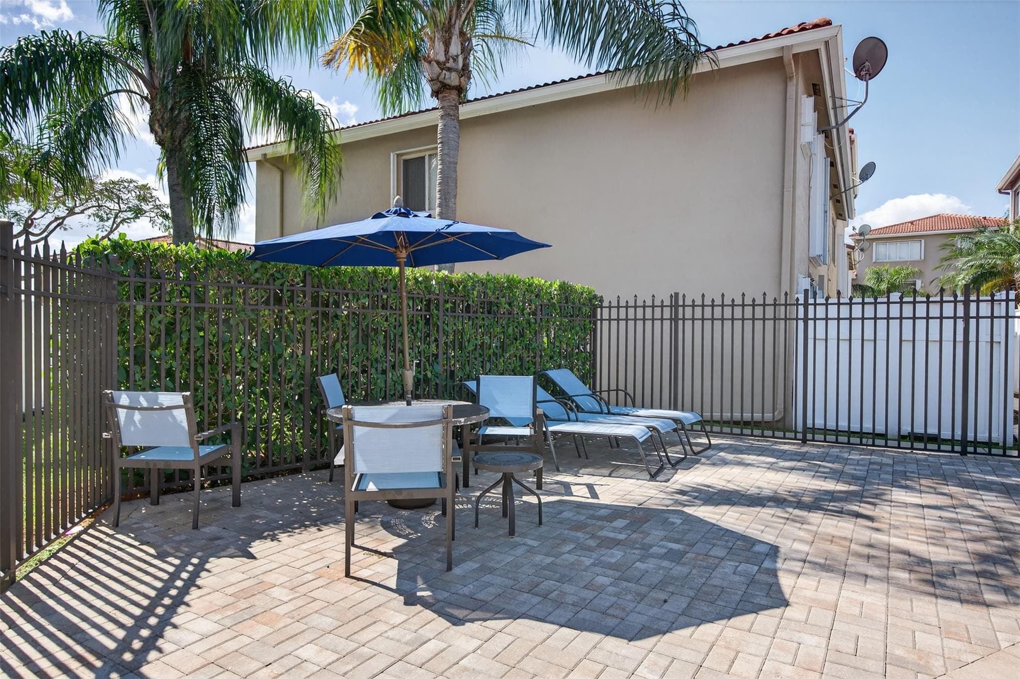 245 Riviera Circle 245, Weston, FL 33326 — photo 34 of 40