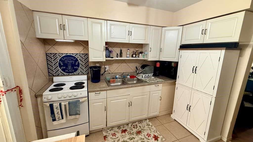 280 NE 40th Court, Oakland Park, FL 33334 — photo 16 of 26