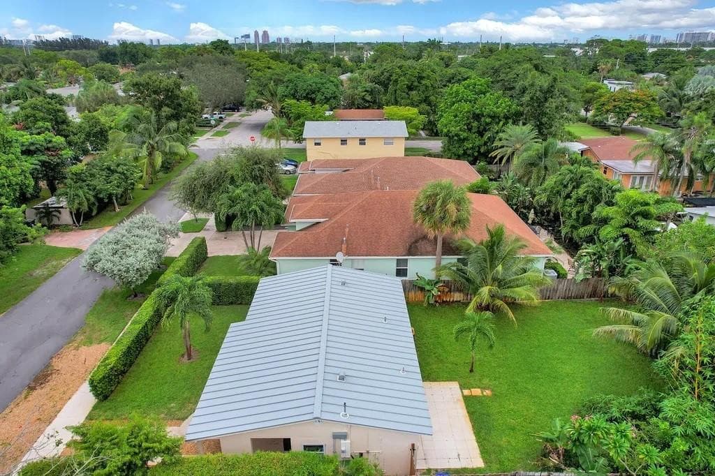 820 NE 17th Street, Fort Lauderdale, FL 33305 — photo 31 of 33
