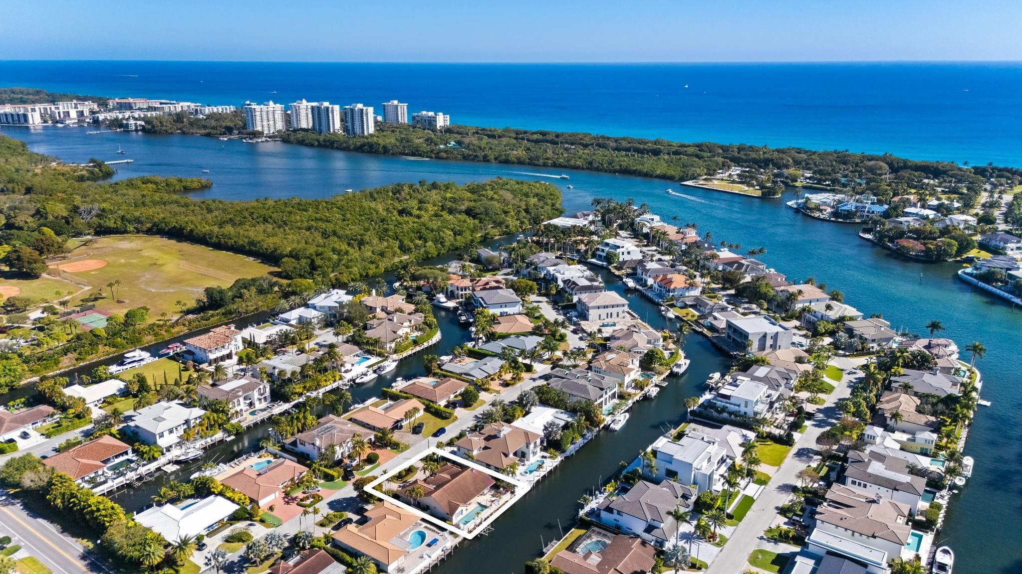 520 Phillips Drive, Boca Raton, FL 33432 — photo 5 of 12