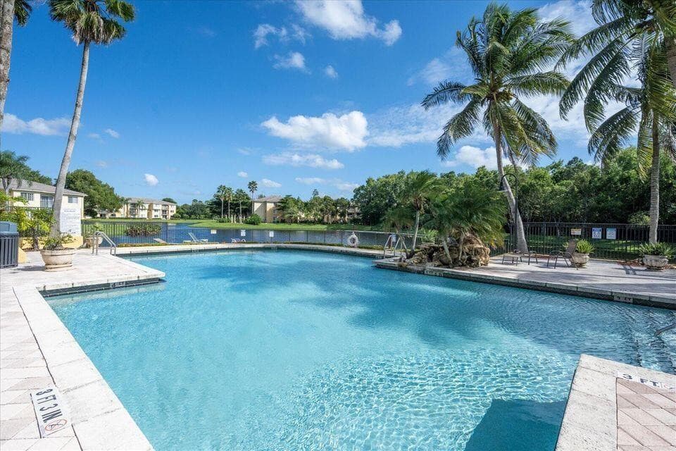 1100 Crestwood Court 1110, Royal Palm Beach, FL 33411 — photo 18 of 24