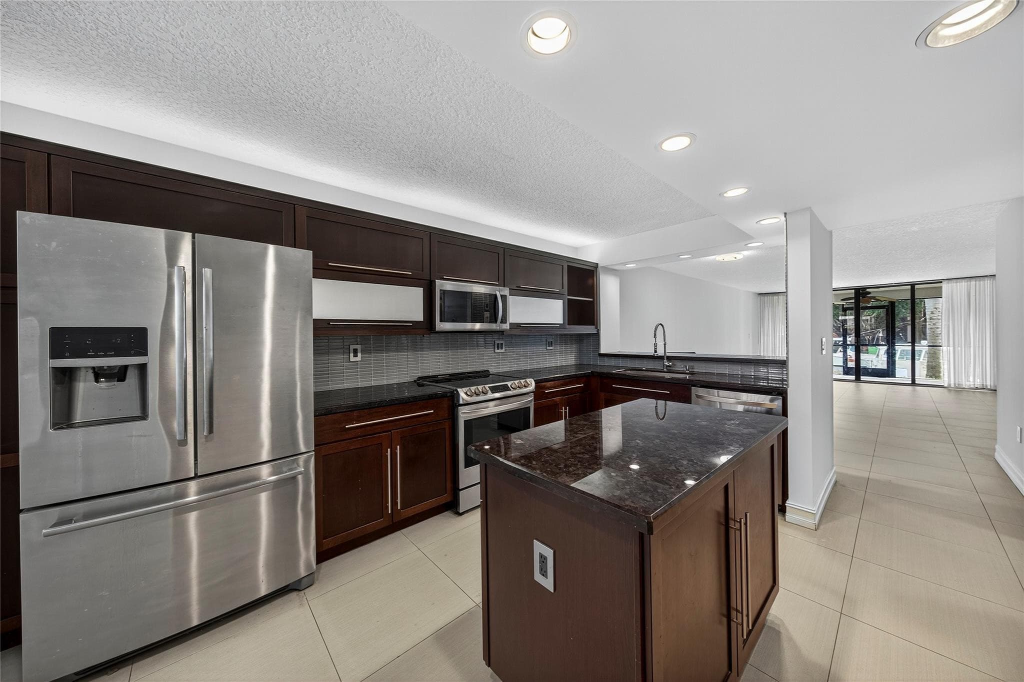 1100 SE 5th Court 53, Pompano Beach, FL 33060 — photo 2 of 42